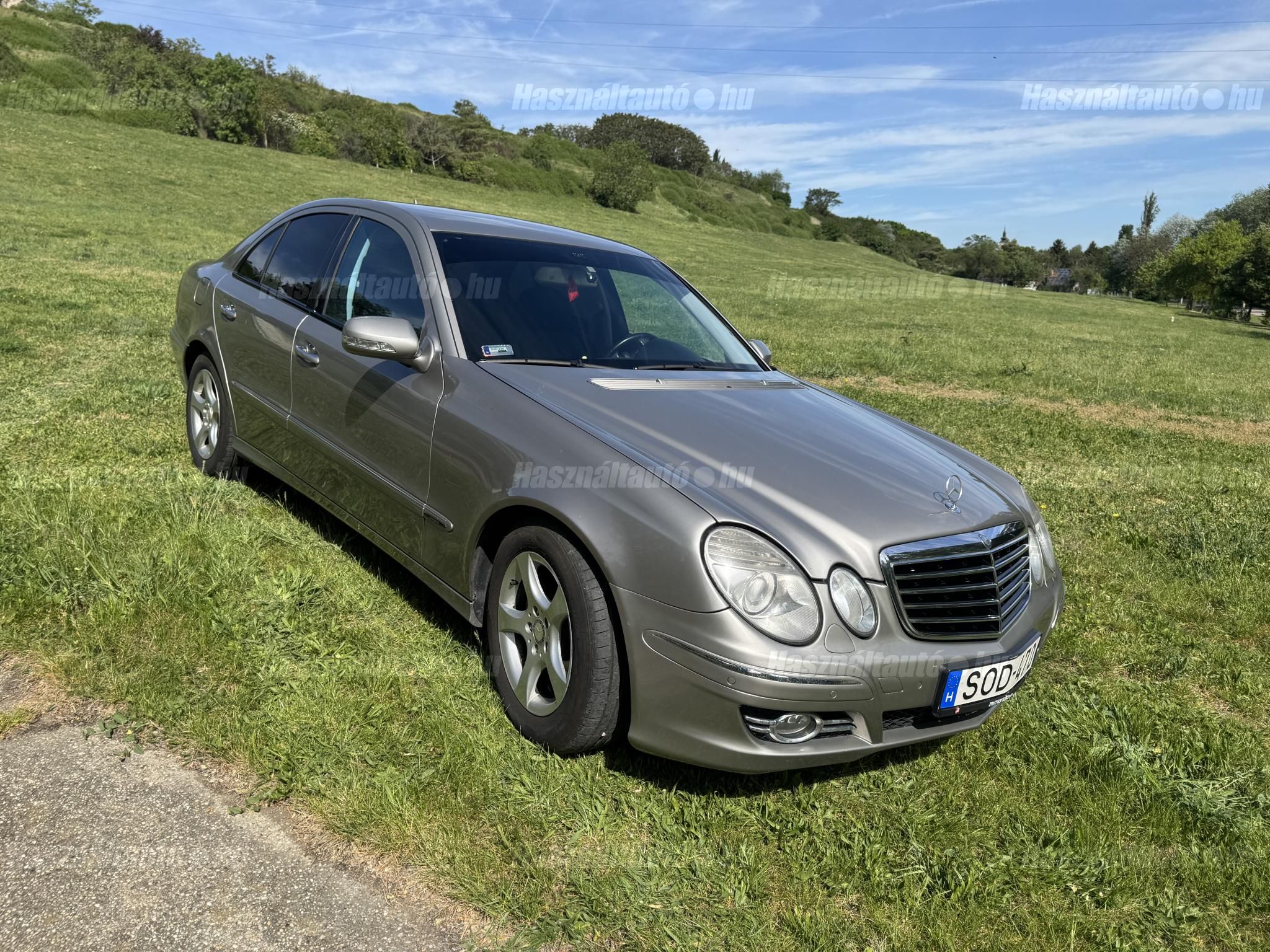 MERCEDES-BENZ E 200 2009/2 - 1
