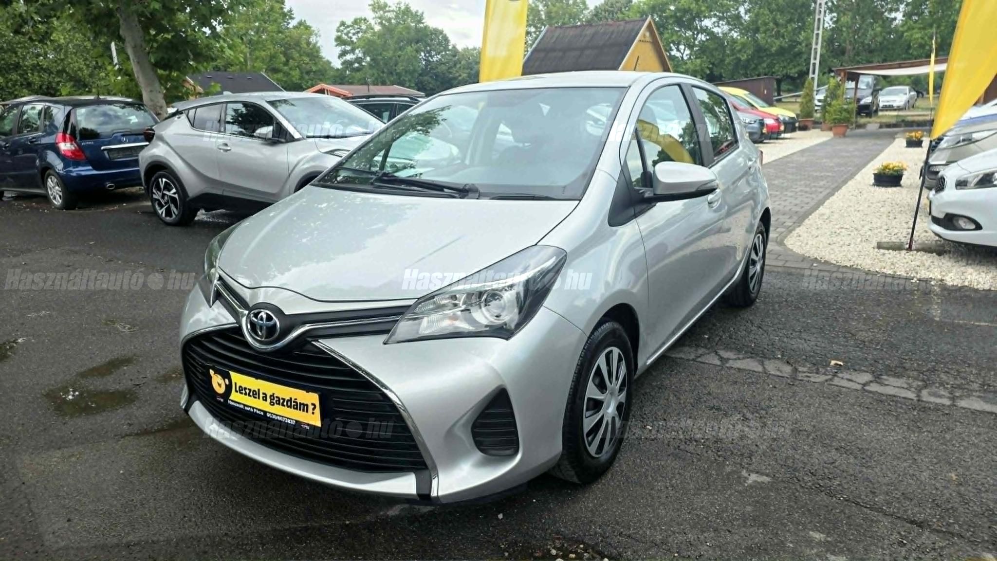 TOYOTA YARIS 2015/3 - 1