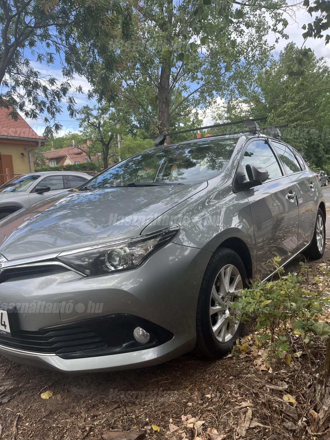 TOYOTA AURIS 2018/8 - 1