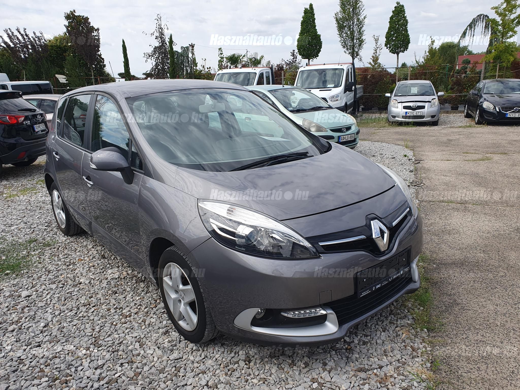 RENAULT SCENIC 2015/6 - 1