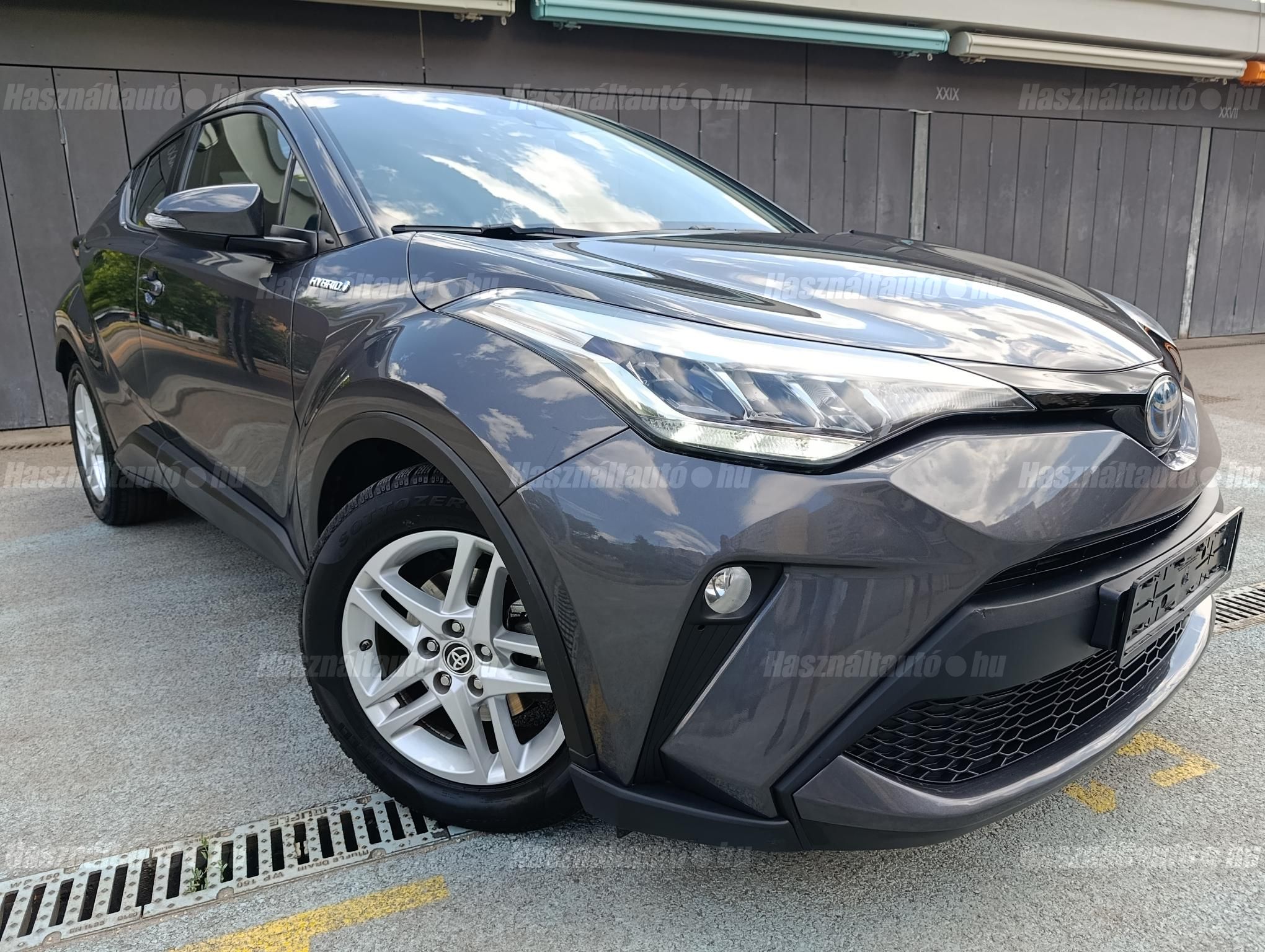 TOYOTA C-HR 2021/1 - 1