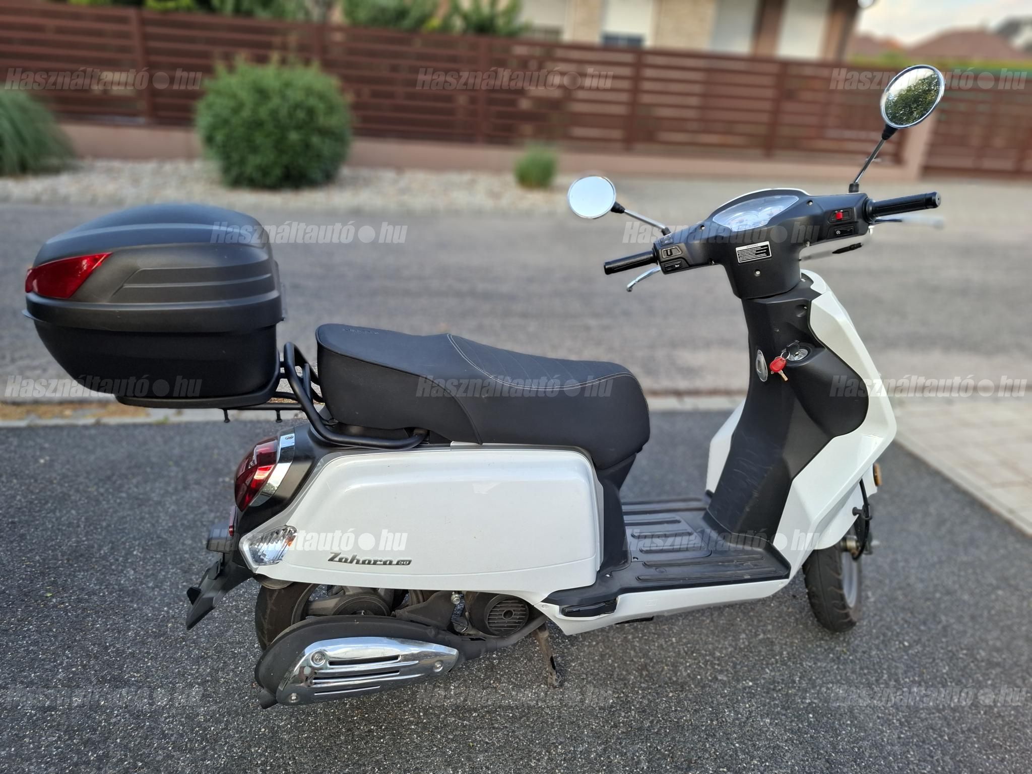 KEEWAY ZAHARA 50 2022/3 - 1