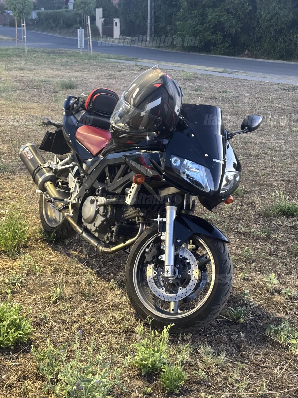 SUZUKI SV 650 S 2011/8 - 1