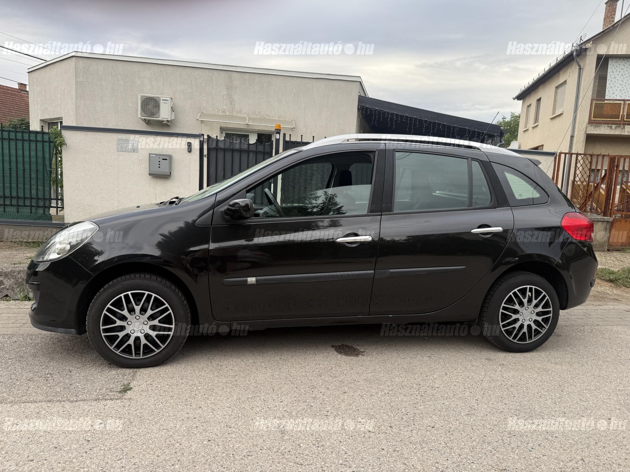 RENAULT CLIO 2009/6 - 1