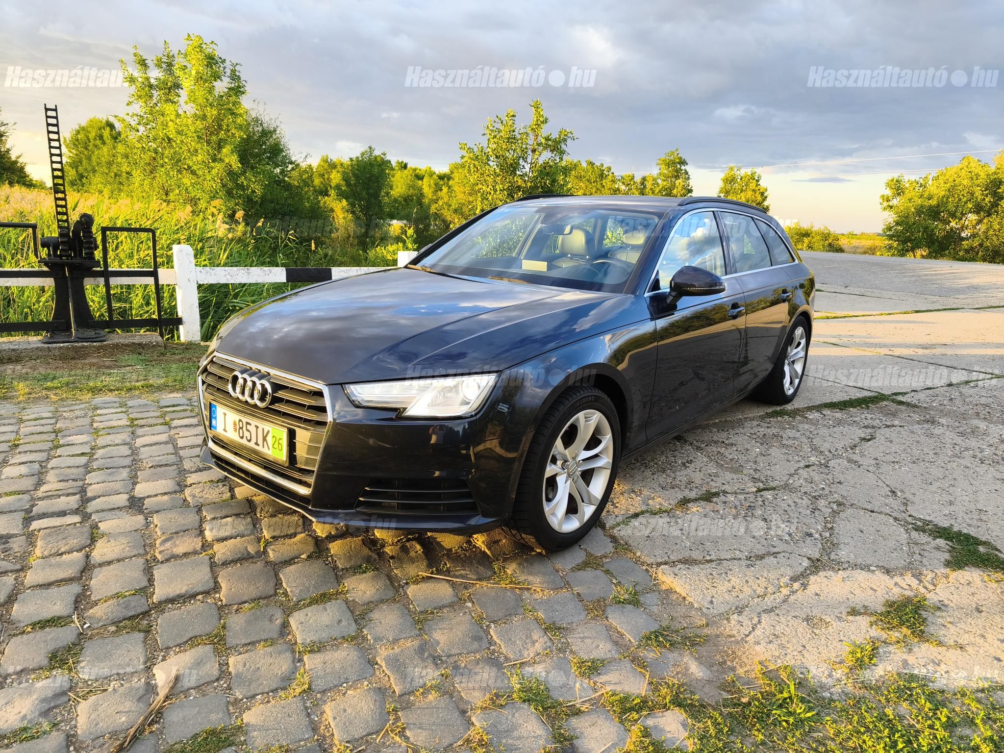 AUDI A4 2016/7 - 1