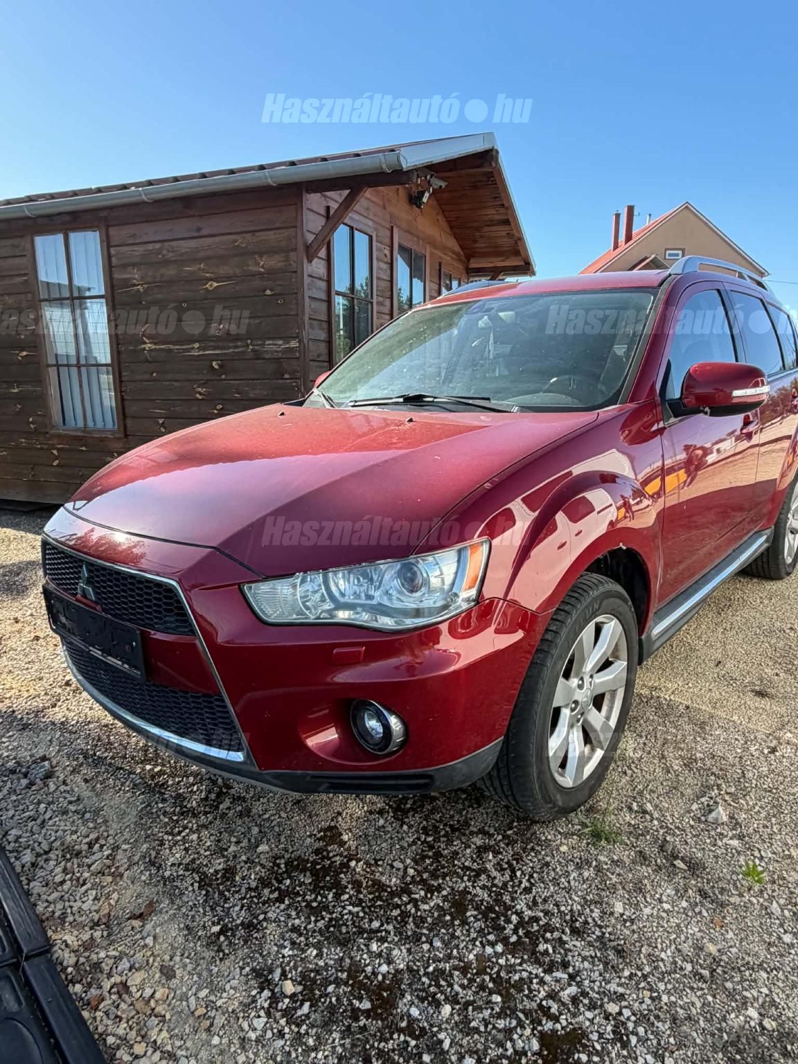 MITSUBISHI OUTLANDER 2010/8 - 1
