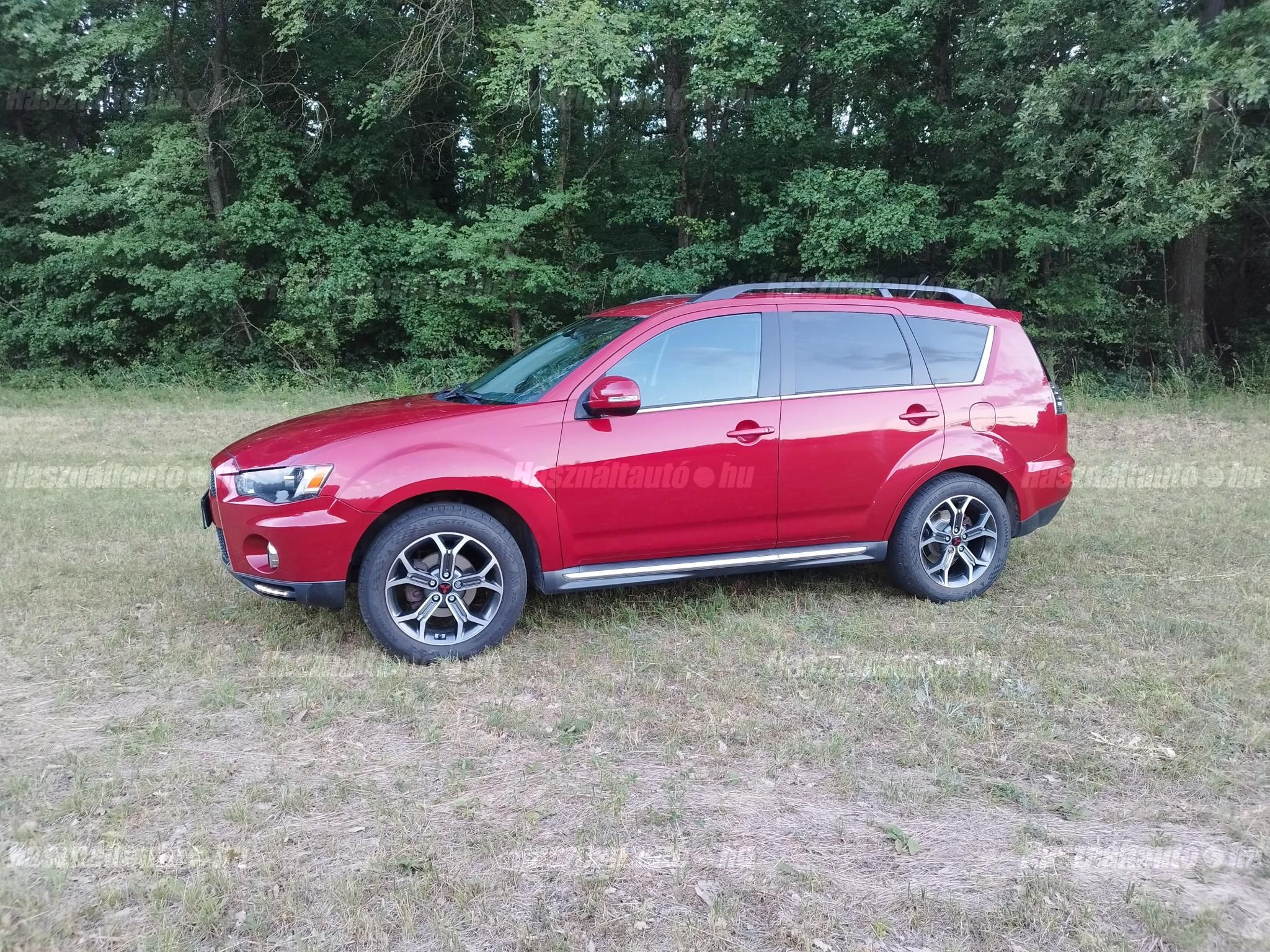 MITSUBISHI OUTLANDER 2010/9 - 1