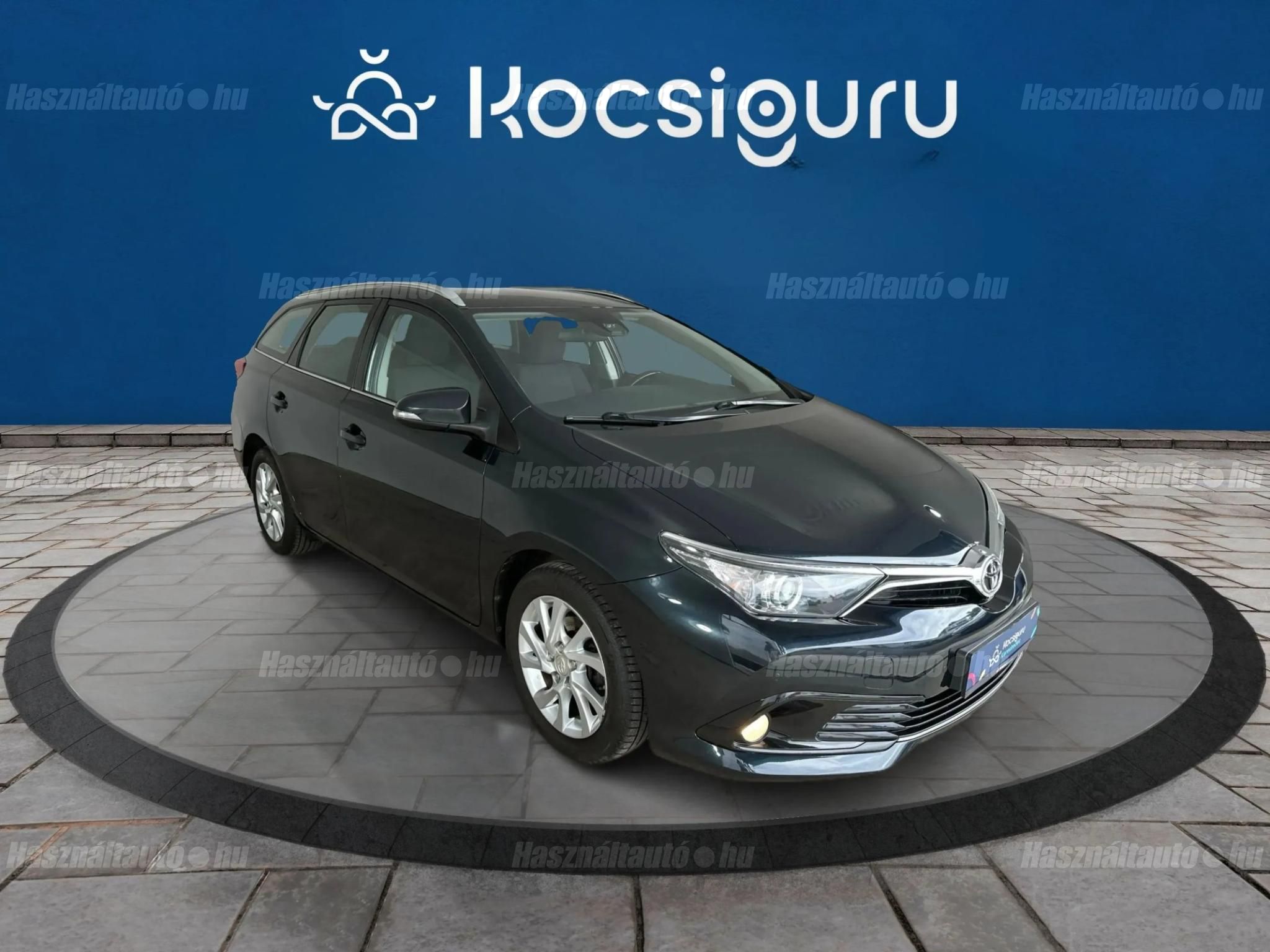 TOYOTA AURIS 2015/11 - 1