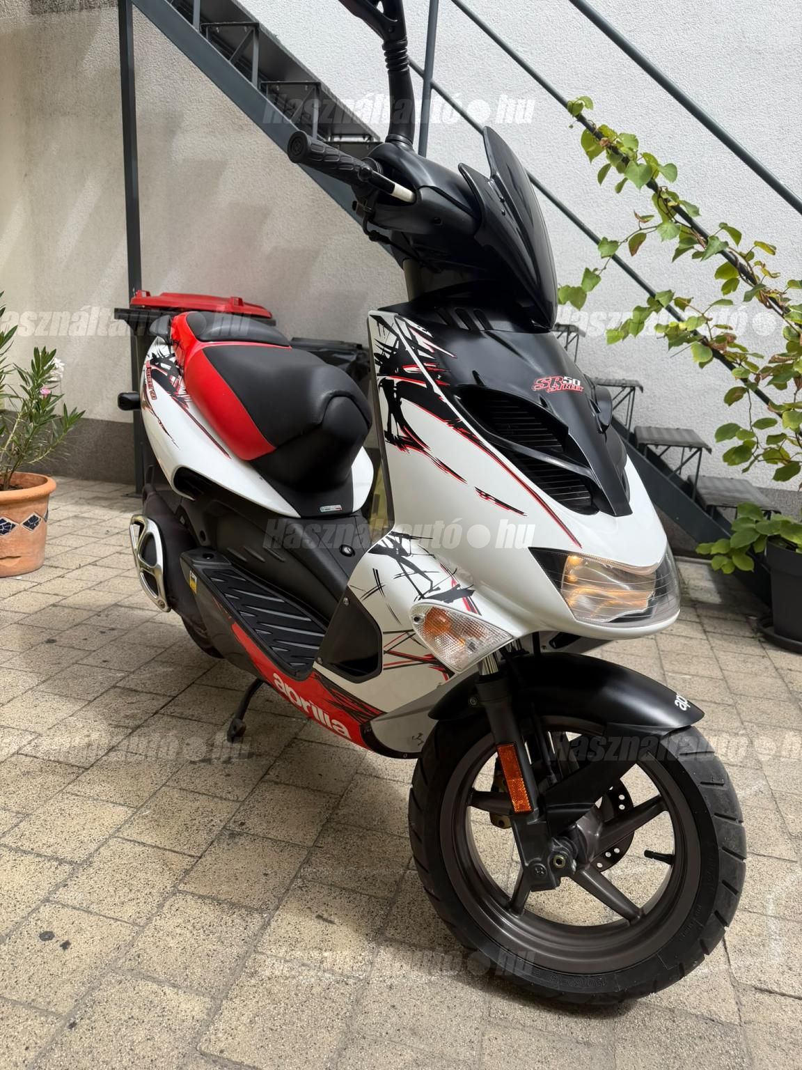 APRILIA SR 50 2013/6 - 1