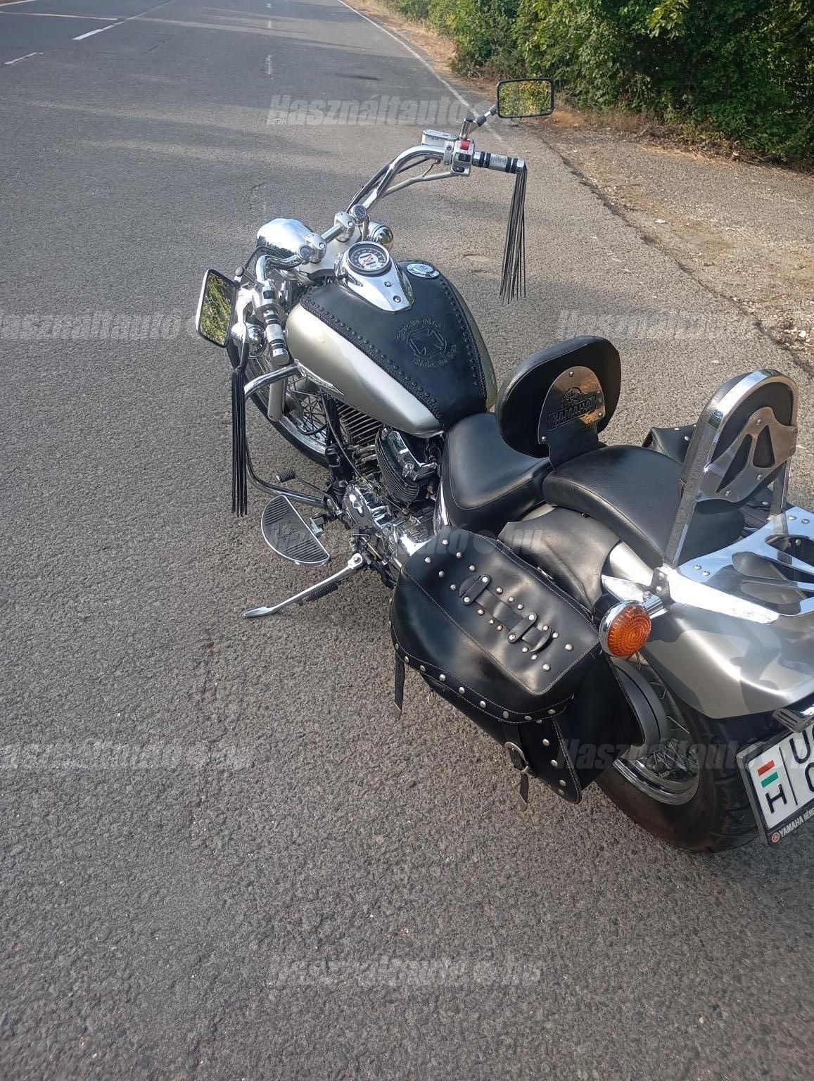 YAMAHA XVS 650 2004/5 - 1