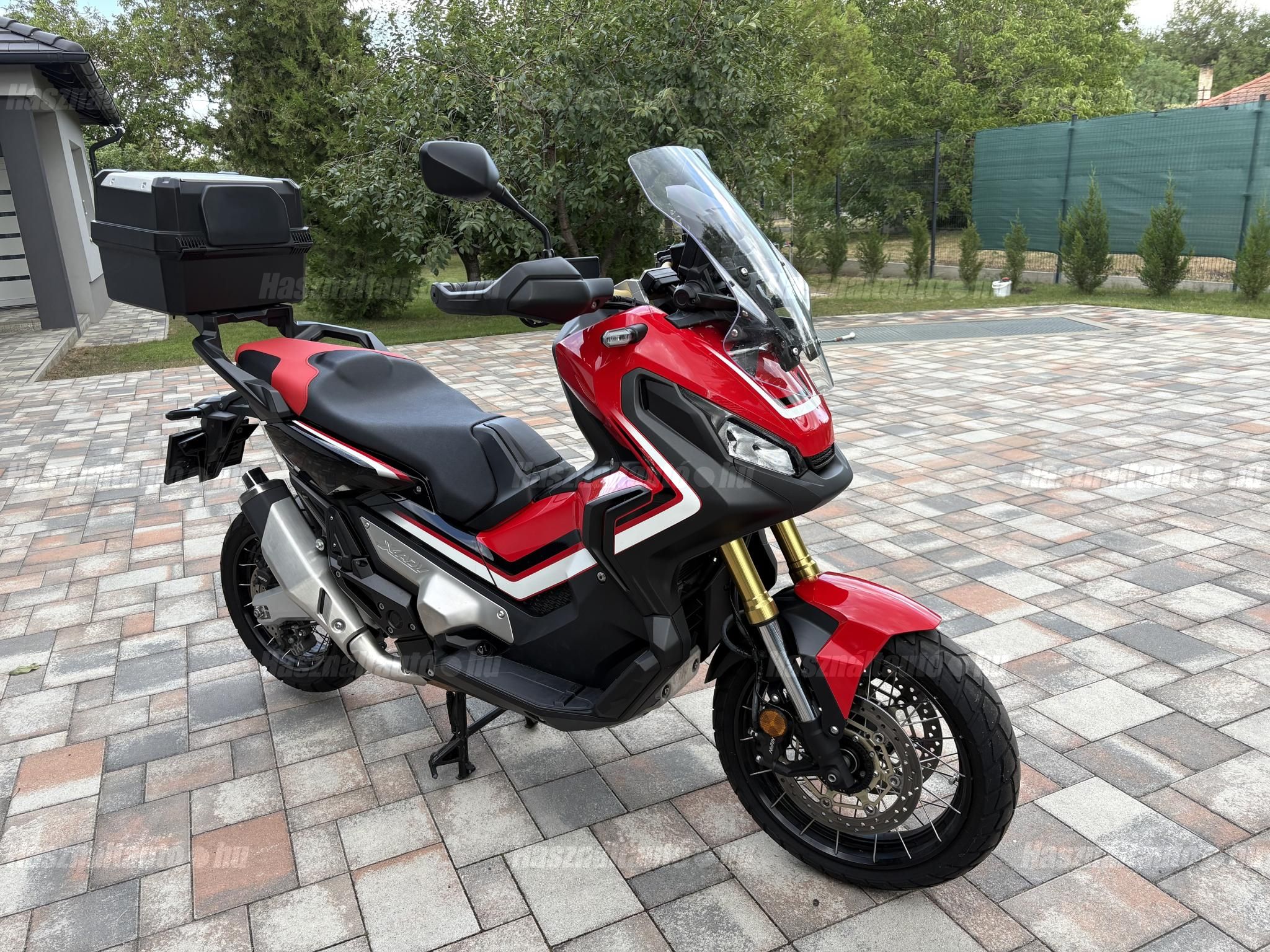 HONDA X-ADV 2017 - 1