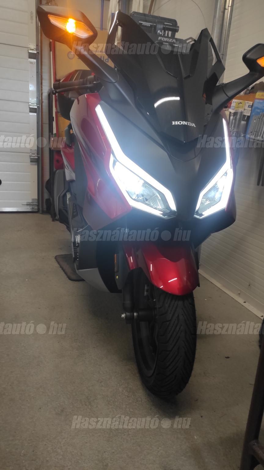 HONDA FORZA 350 2023/5 - 1