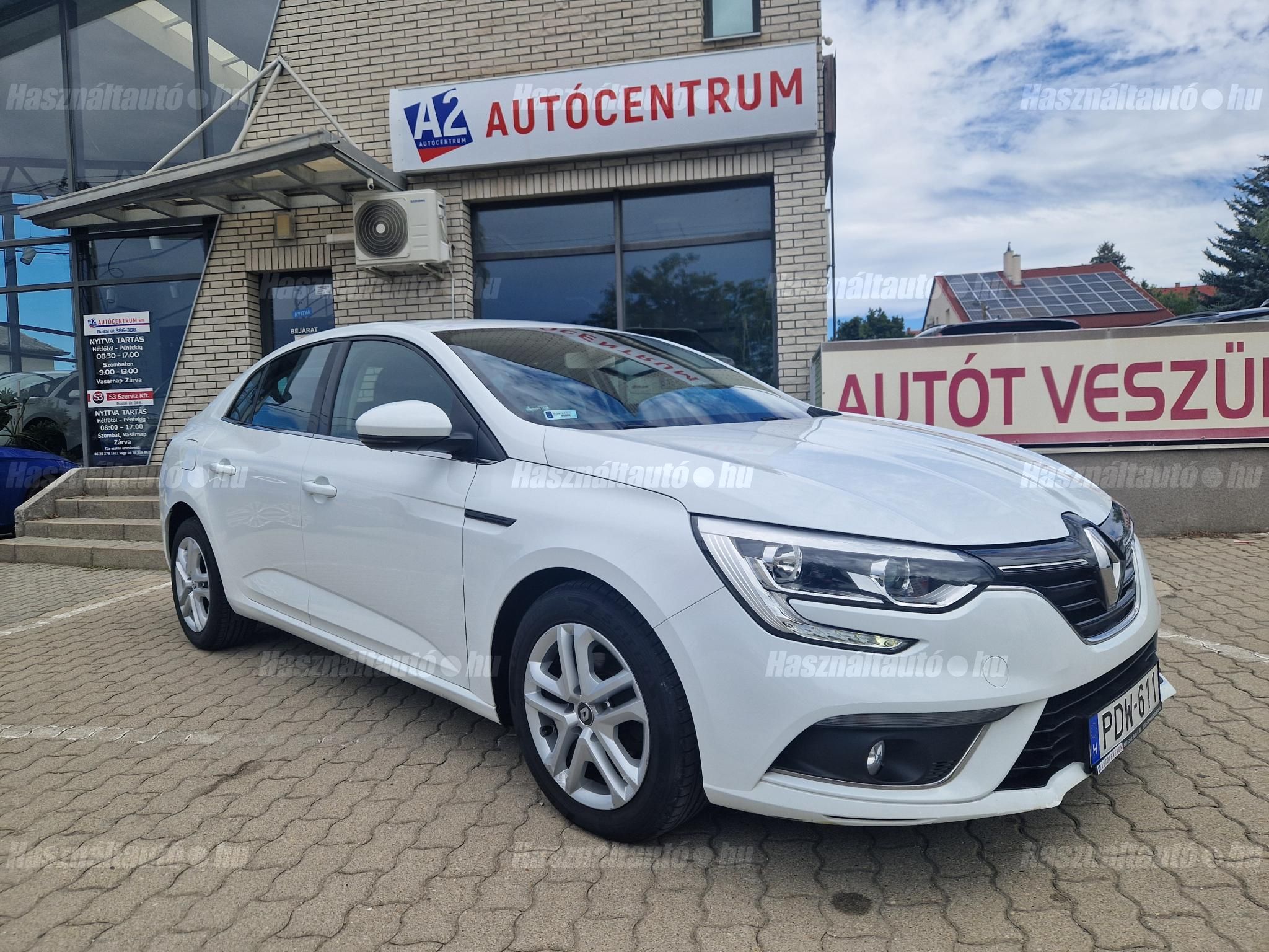 RENAULT MEGANE 2017/6 - 1