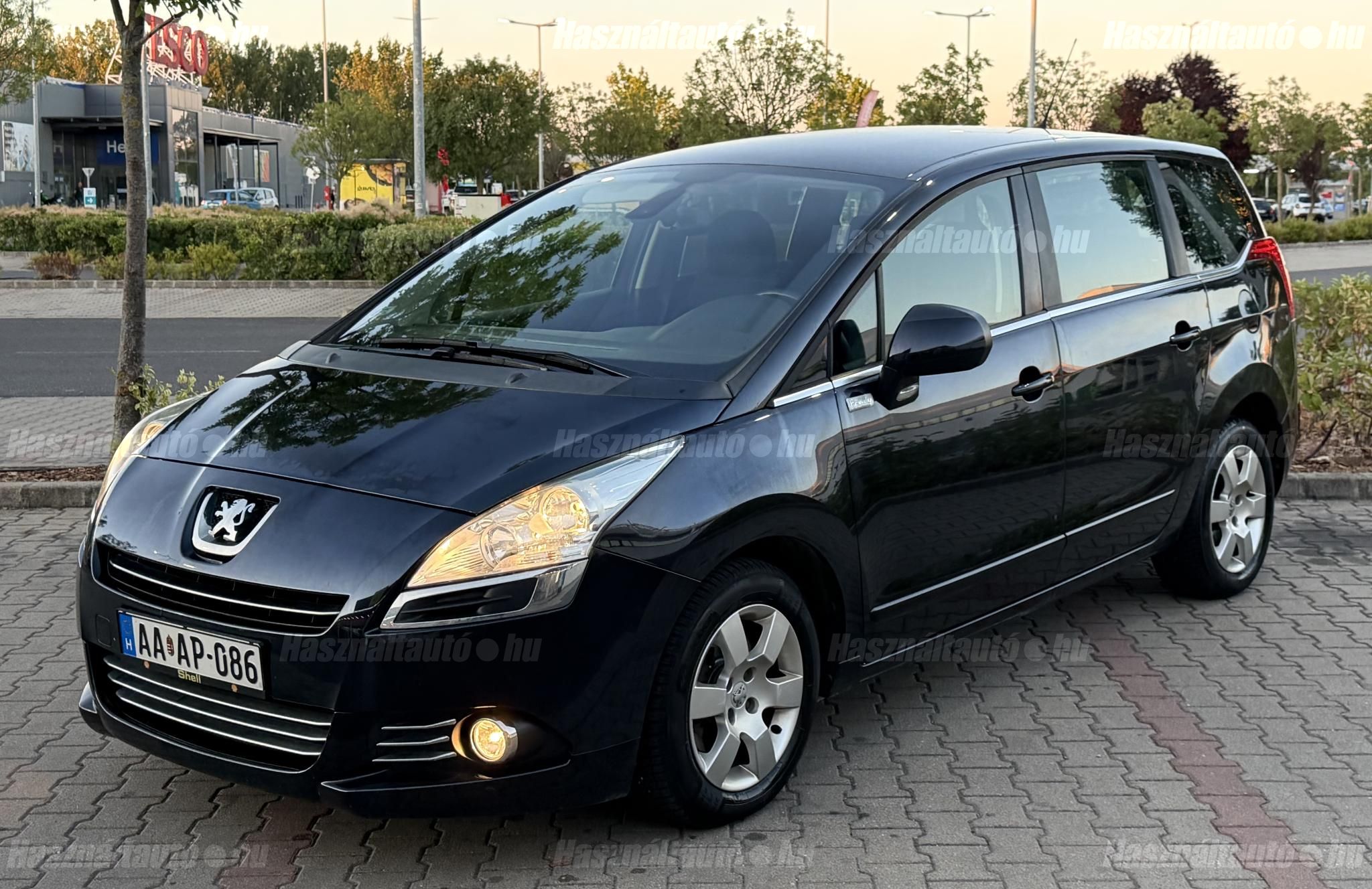 PEUGEOT 5008 2012 - 1