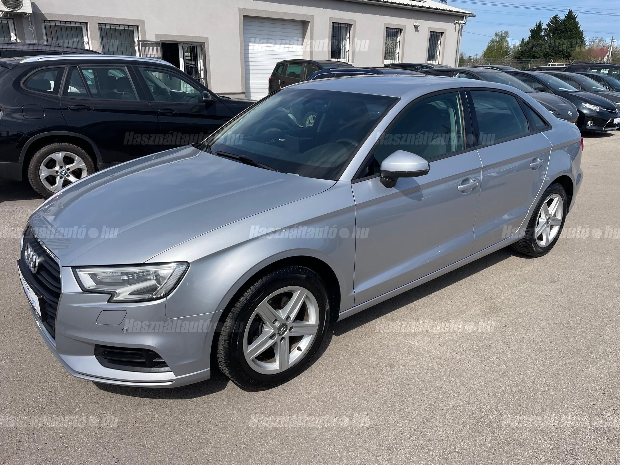 AUDI A3 2017/10 - 1