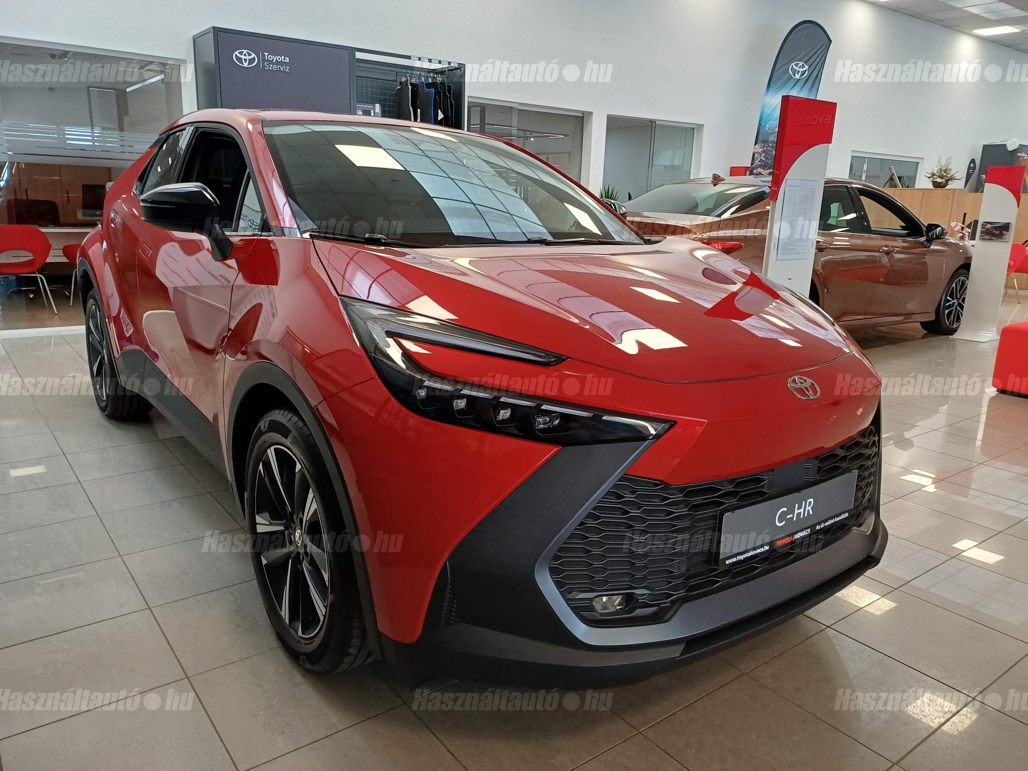 TOYOTA C-HR 2026 - 1