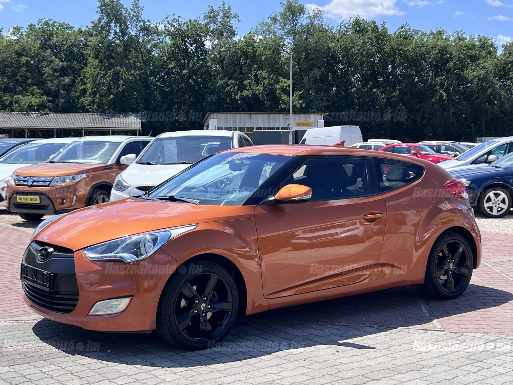 HYUNDAI VELOSTER 2011/8 - 1