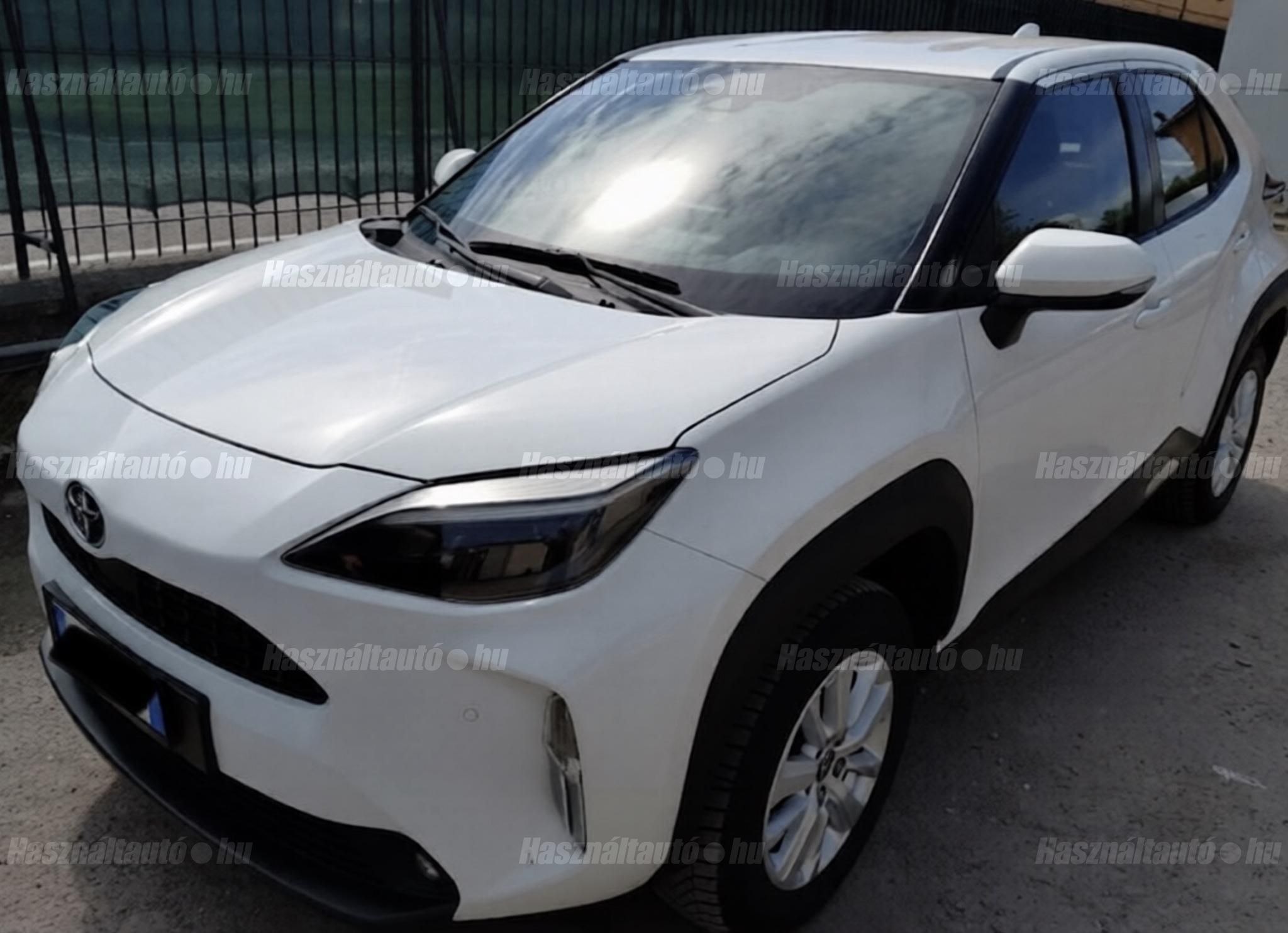 TOYOTA YARIS CROSS 2022/5 - 1