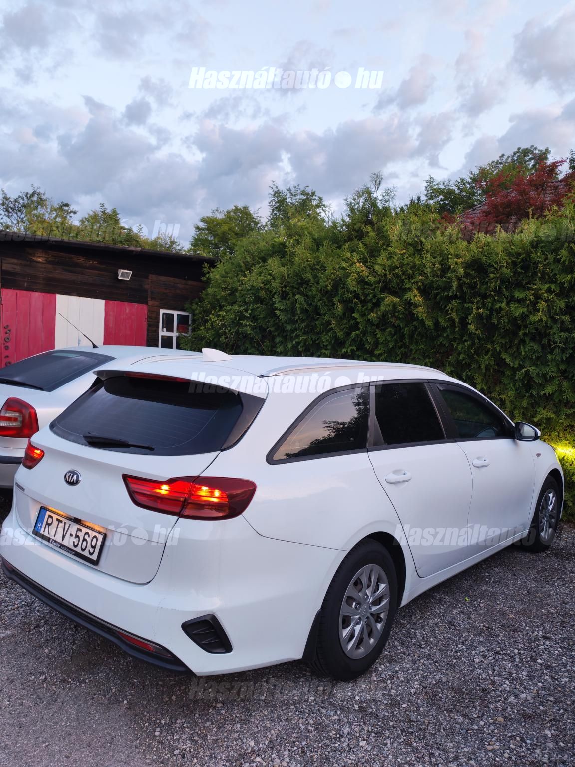 KIA CEE'D 2019/10 - 1