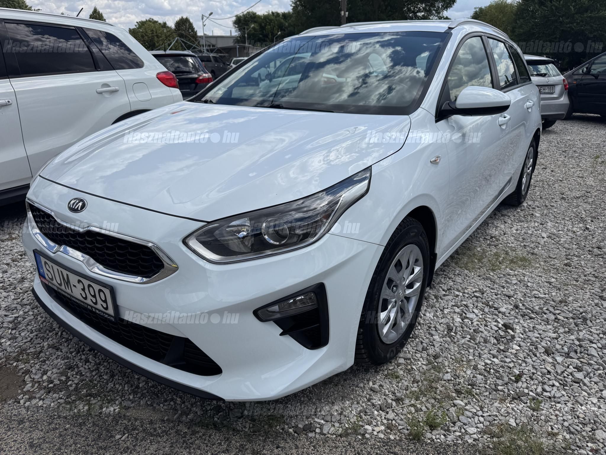 KIA CEE'D 2021/6 - 1