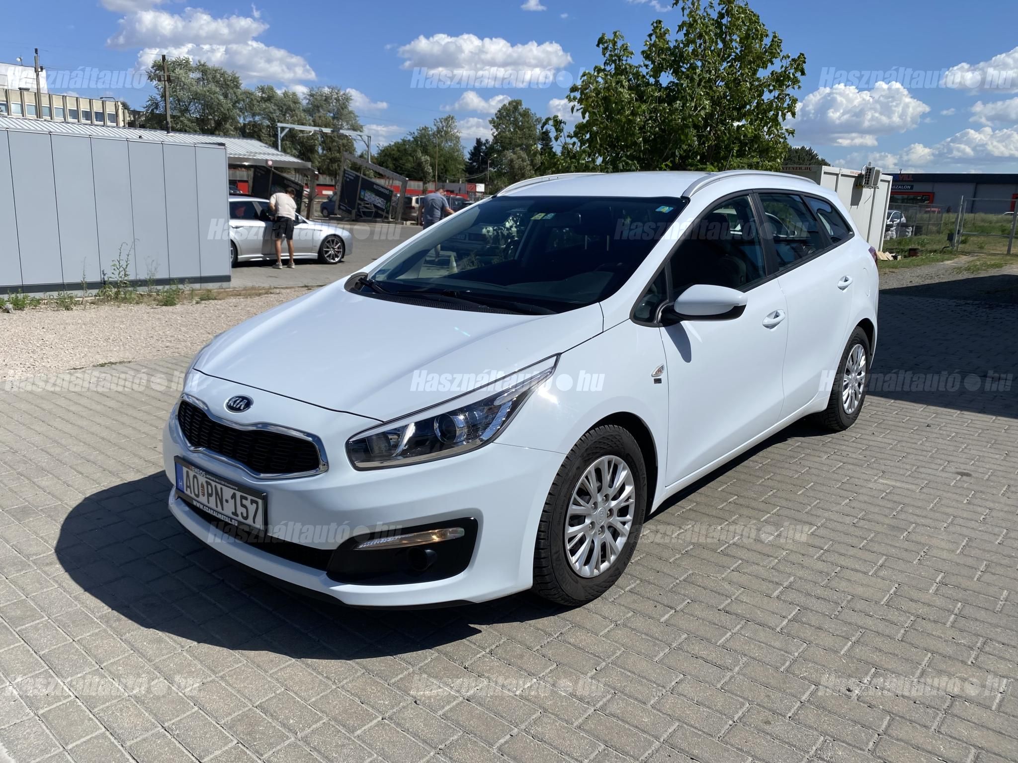 KIA CEE'D 2017/10 - 1
