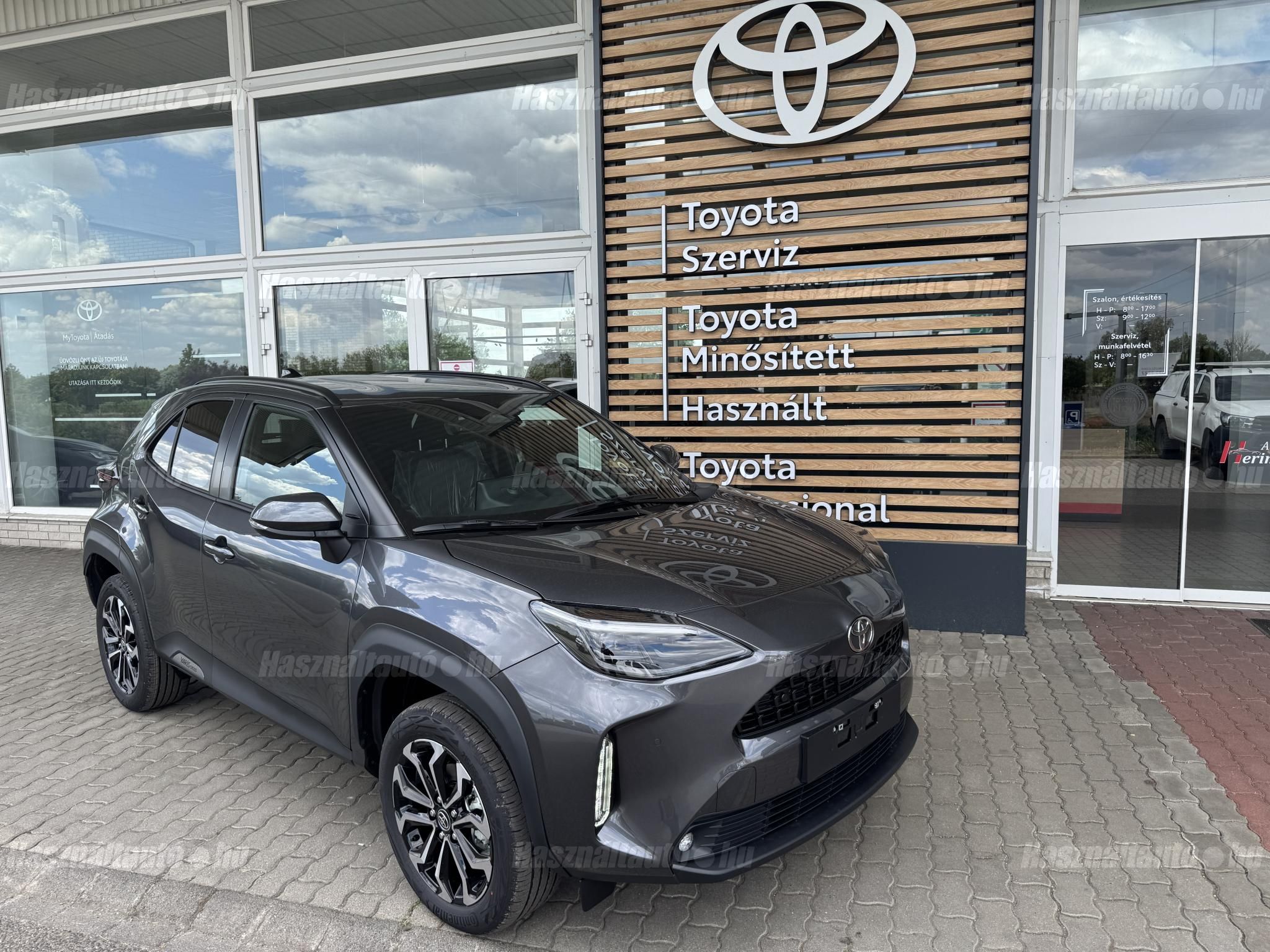 TOYOTA YARIS CROSS 2026 - 1