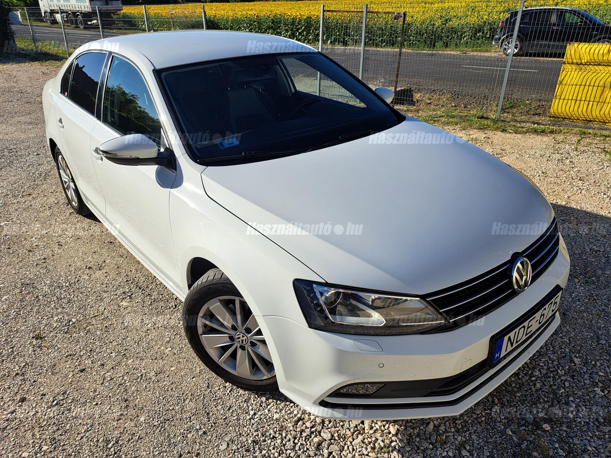 VOLKSWAGEN JETTA 2015/7 - 1