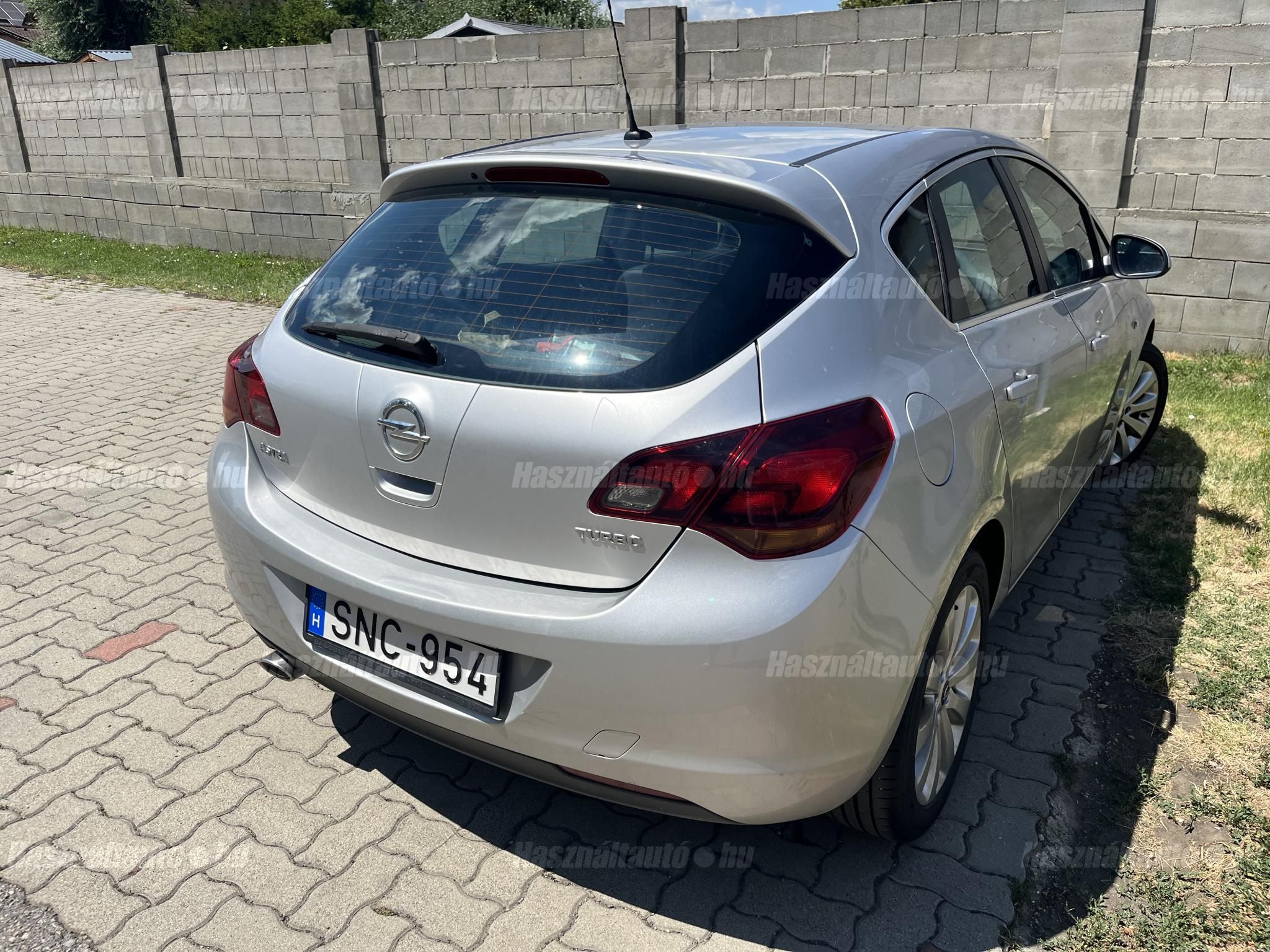 OPEL ASTRA J 2012/3 - 1