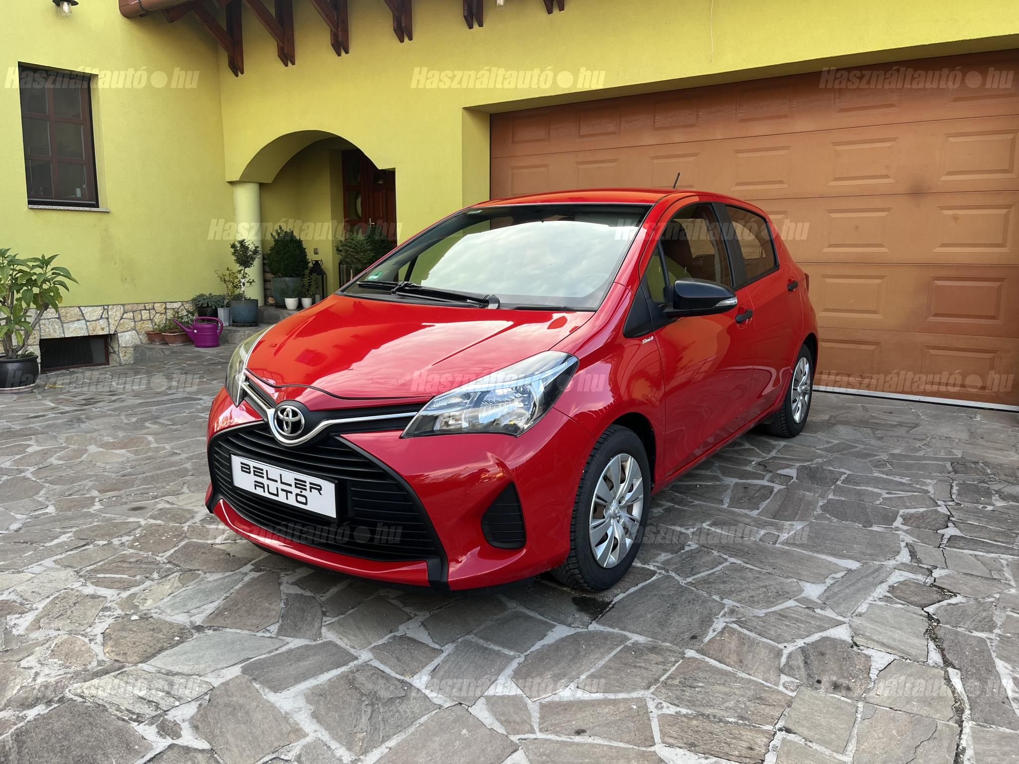 TOYOTA YARIS 2016/8 - 1