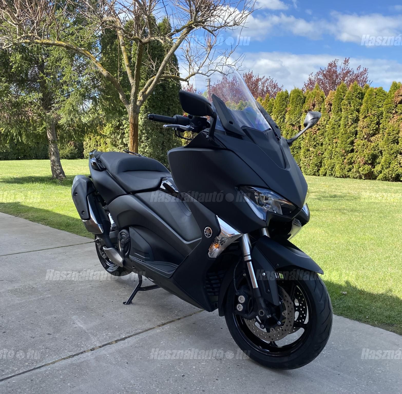 YAMAHA TMAX 2019/7 - 1
