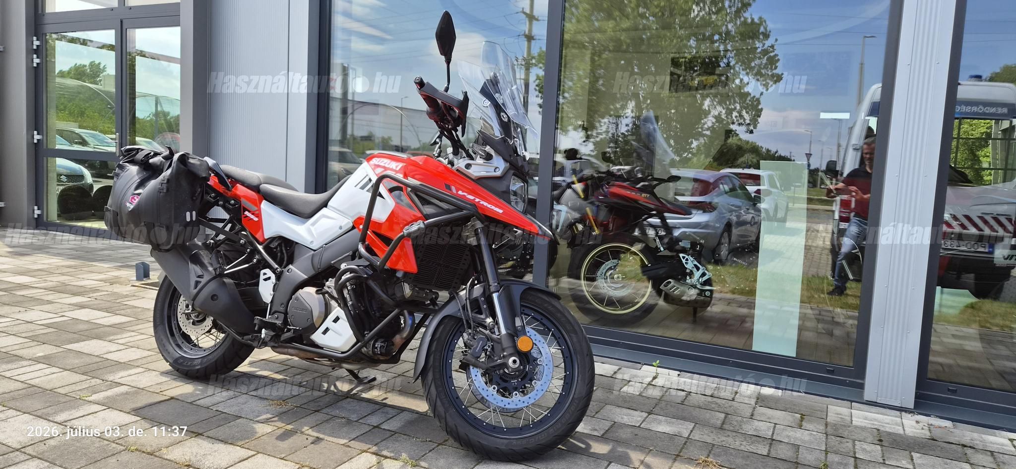 SUZUKI V-STROM 1050 XT ABS 2010/10 - 1