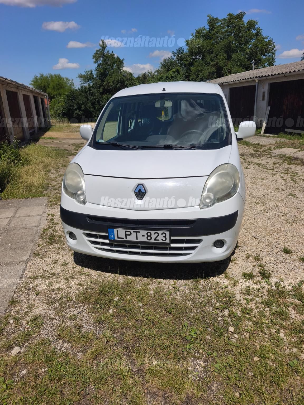 RENAULT KANGOO 2010/8 - 1