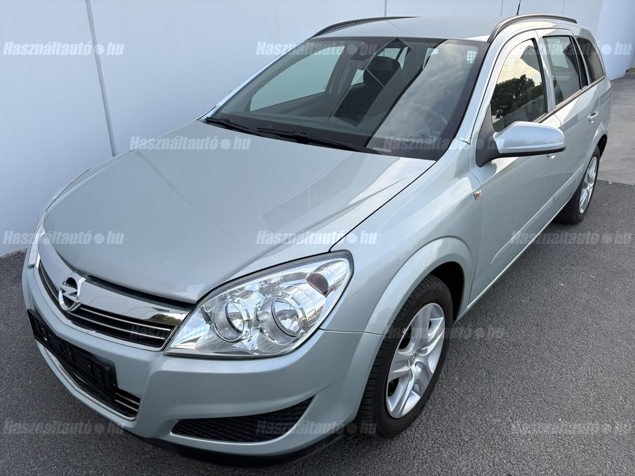 OPEL ASTRA H 2009/6 - 1