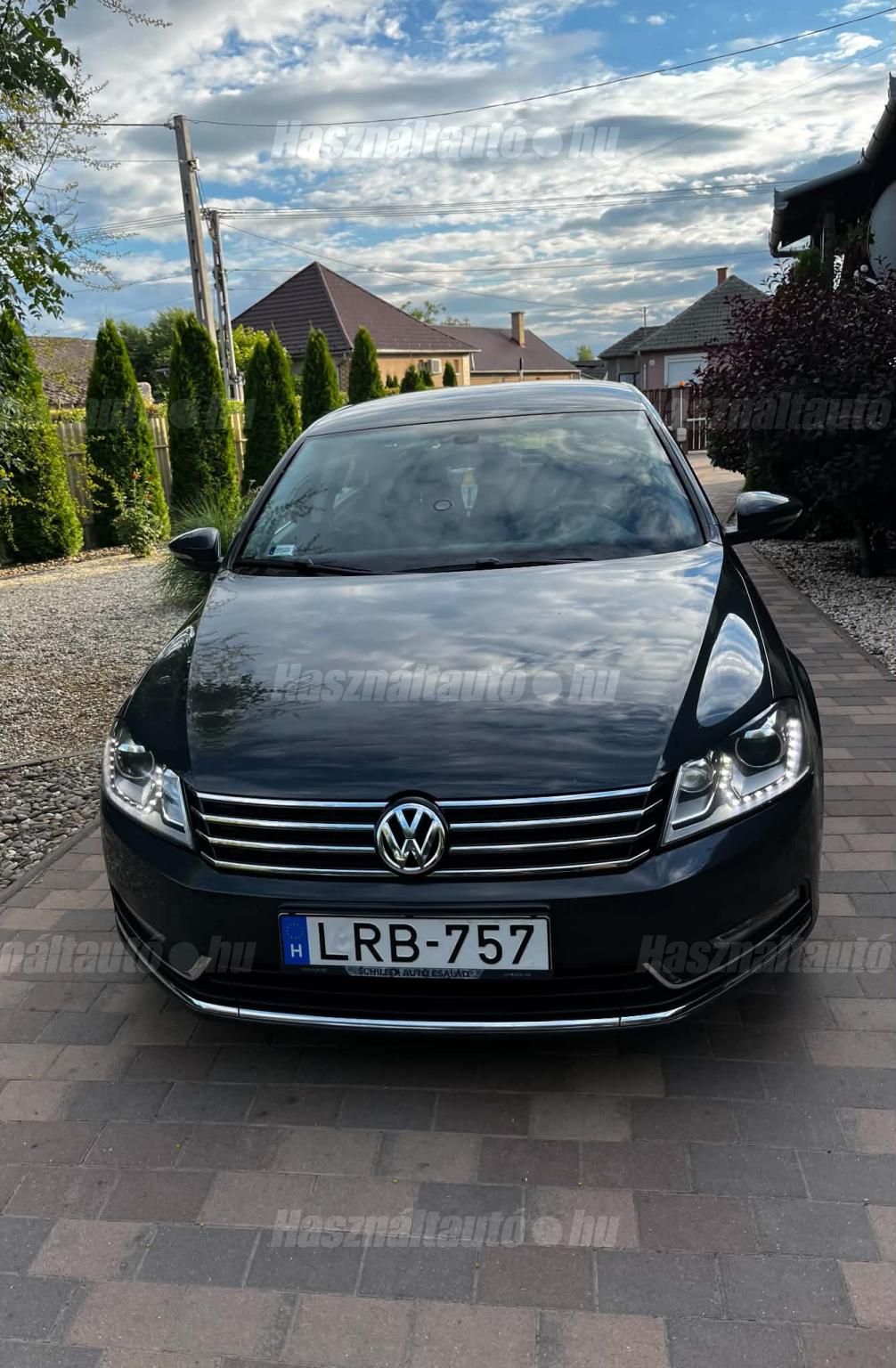 VOLKSWAGEN PASSAT VII 2011/6 - 1