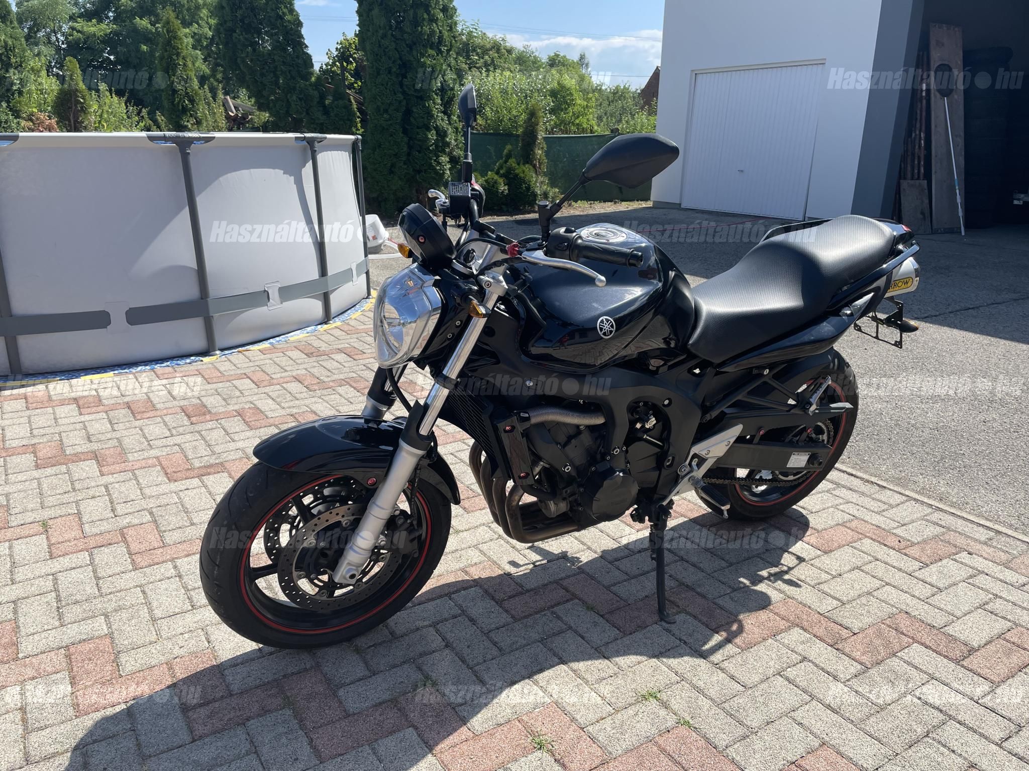 YAMAHA FZ6-N 2006/7 - 1