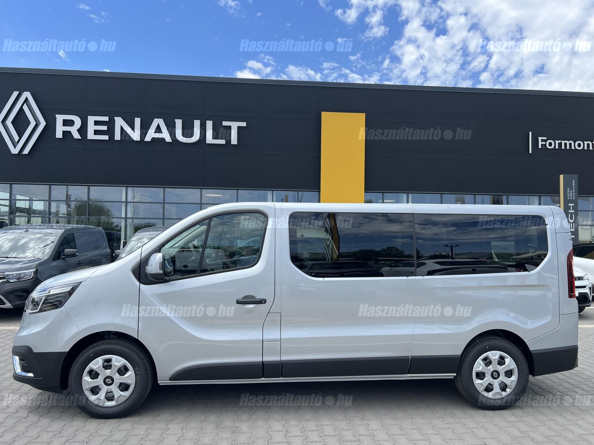 RENAULT TRAFIC 2026 - 1