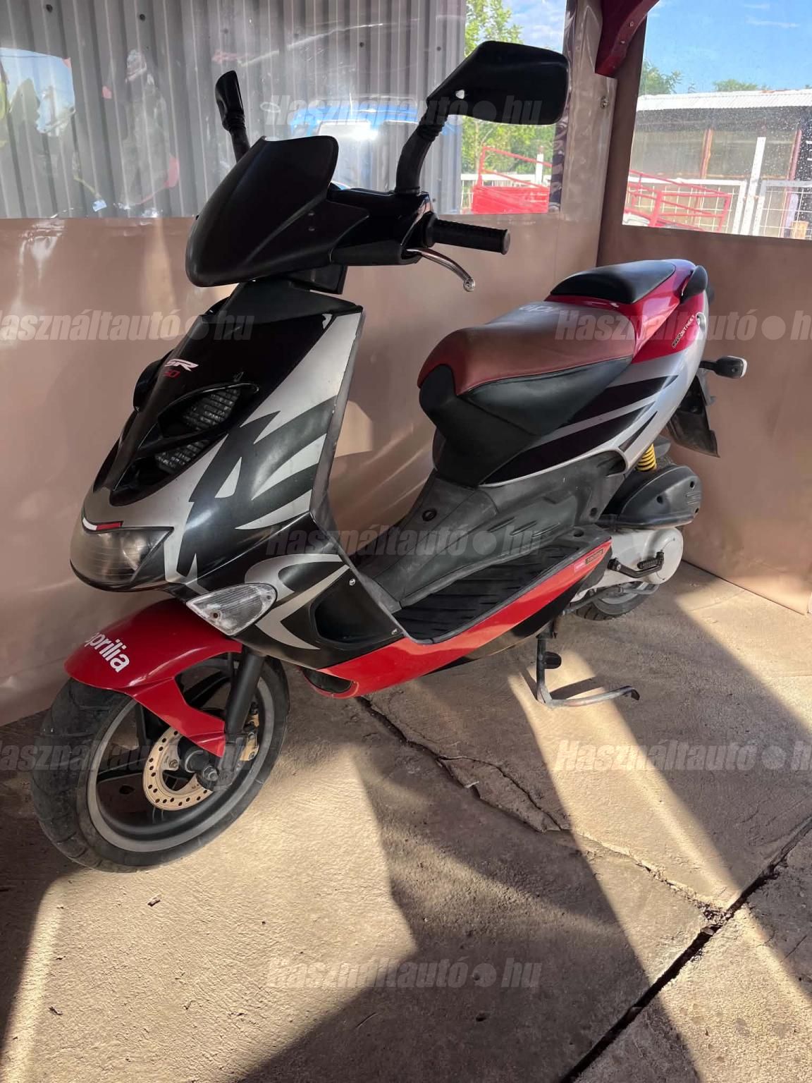 APRILIA SR 50 2010 - 1