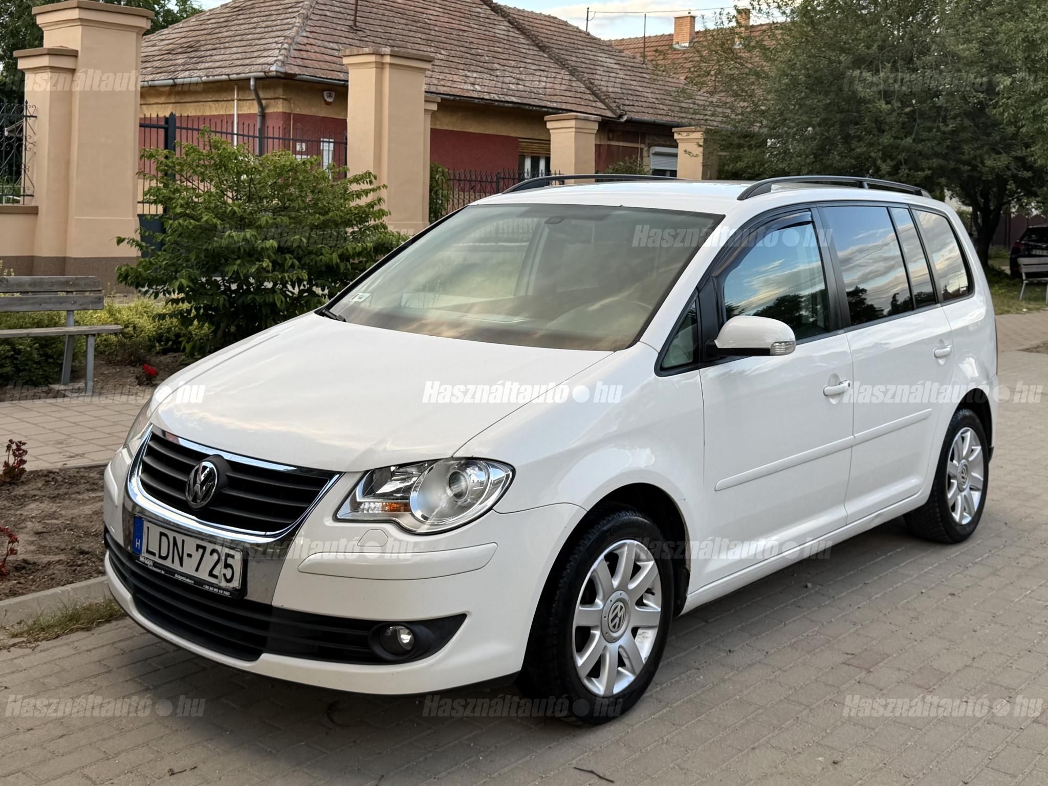VOLKSWAGEN TOURAN 2008/6 - 1