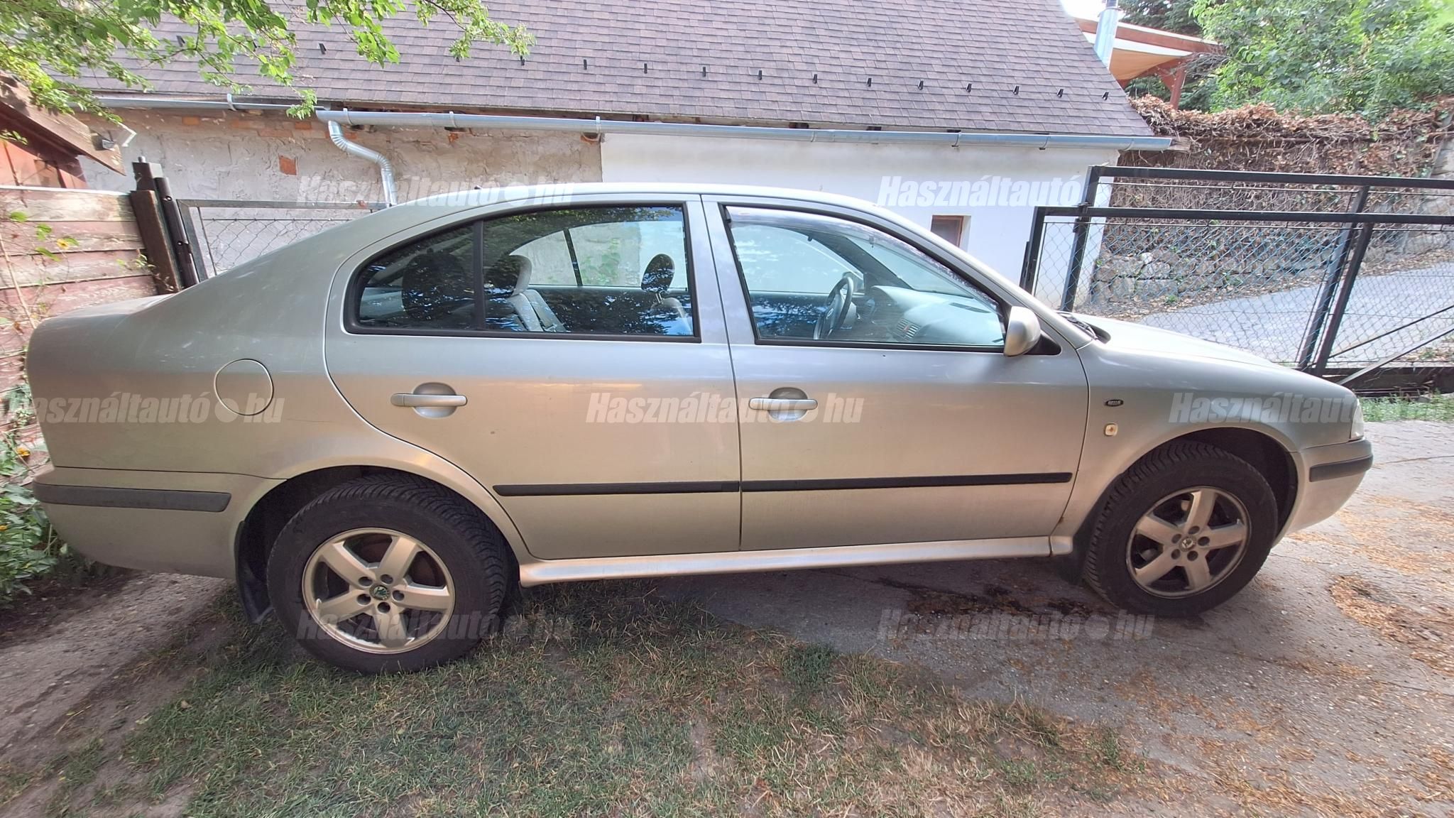 SKODA OCTAVIA 2002/5 - 1