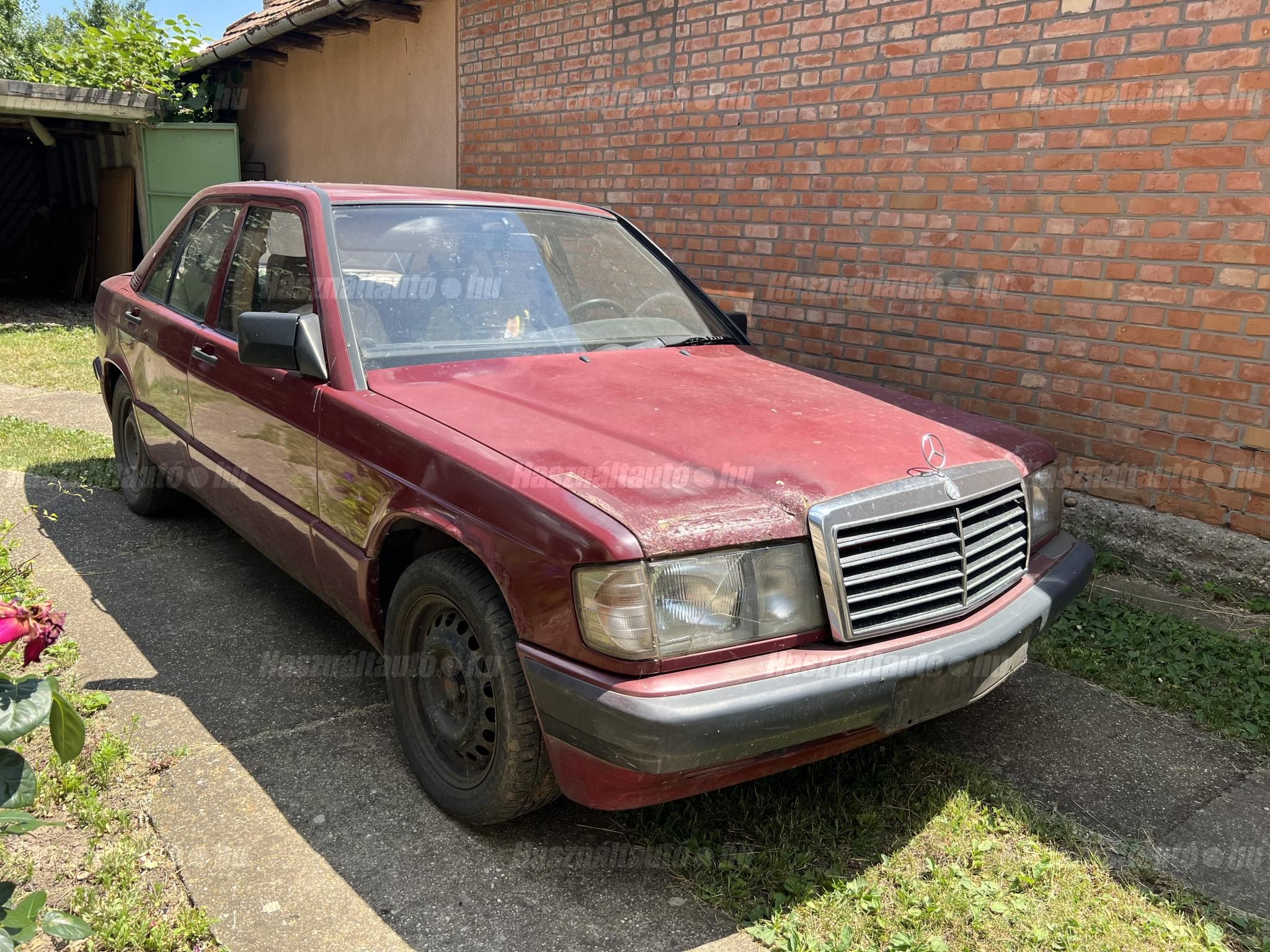 MERCEDES-BENZ 190 1990/9 - 1