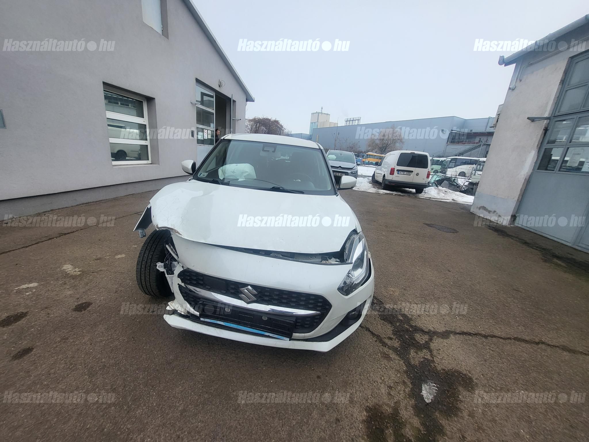 SUZUKI SWIFT 2020/12 - 1