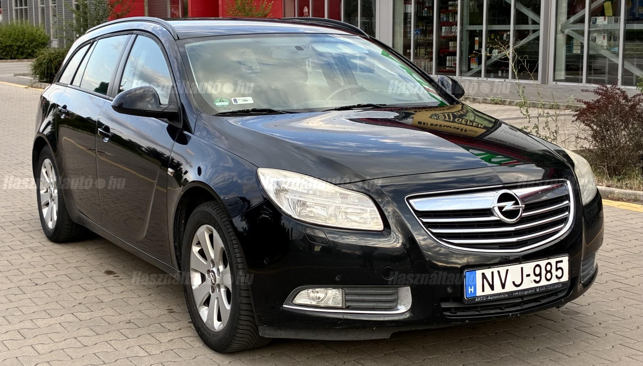 OPEL INSIGNIA 2011/12 - 1
