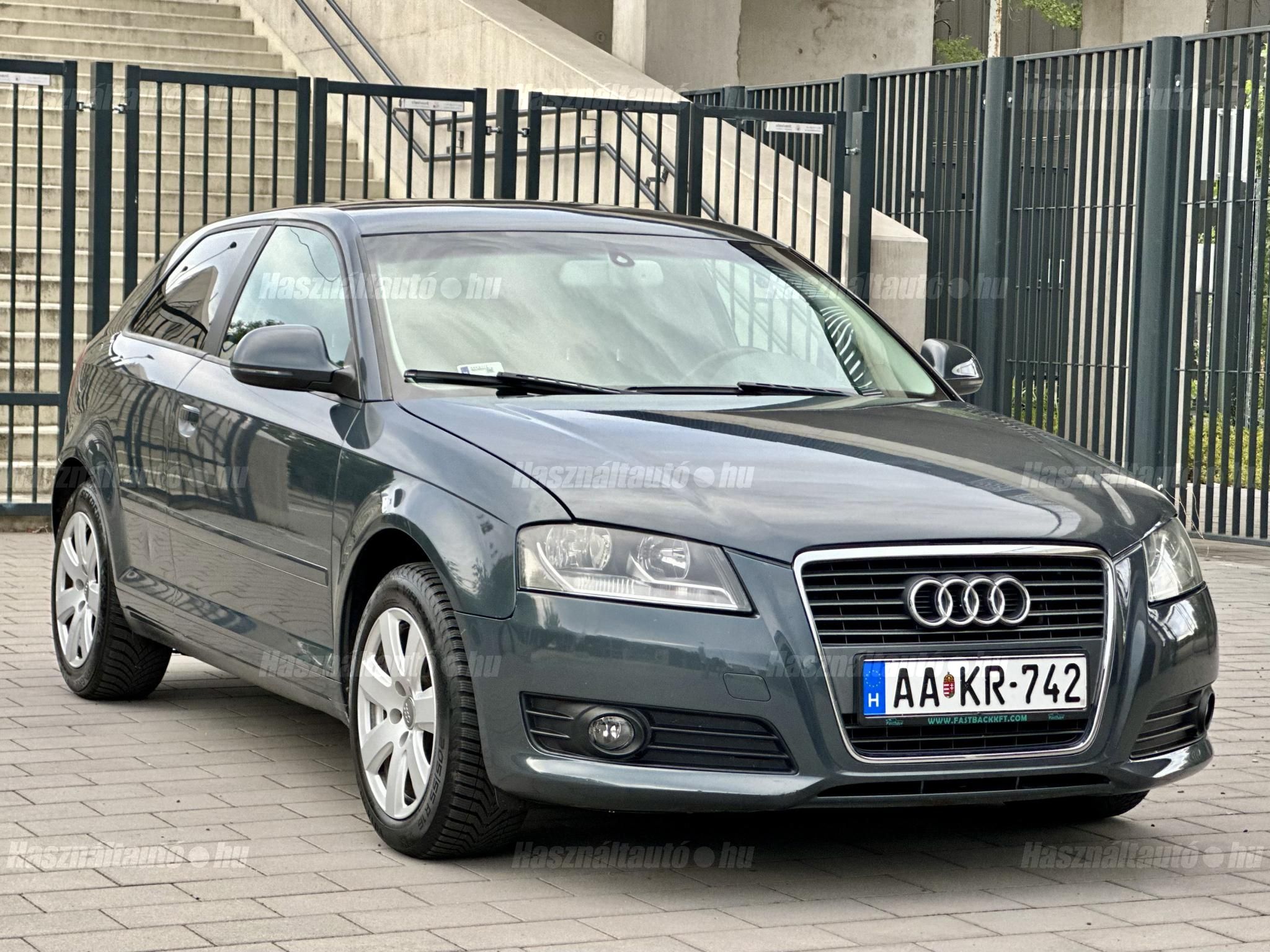 AUDI A3 2009/8 - 1