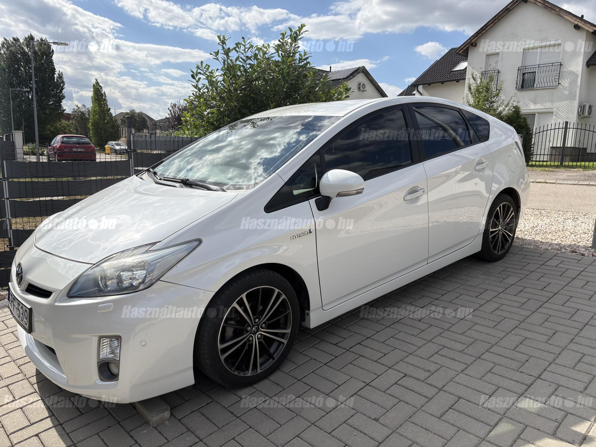 TOYOTA PRIUS 2011 - 1
