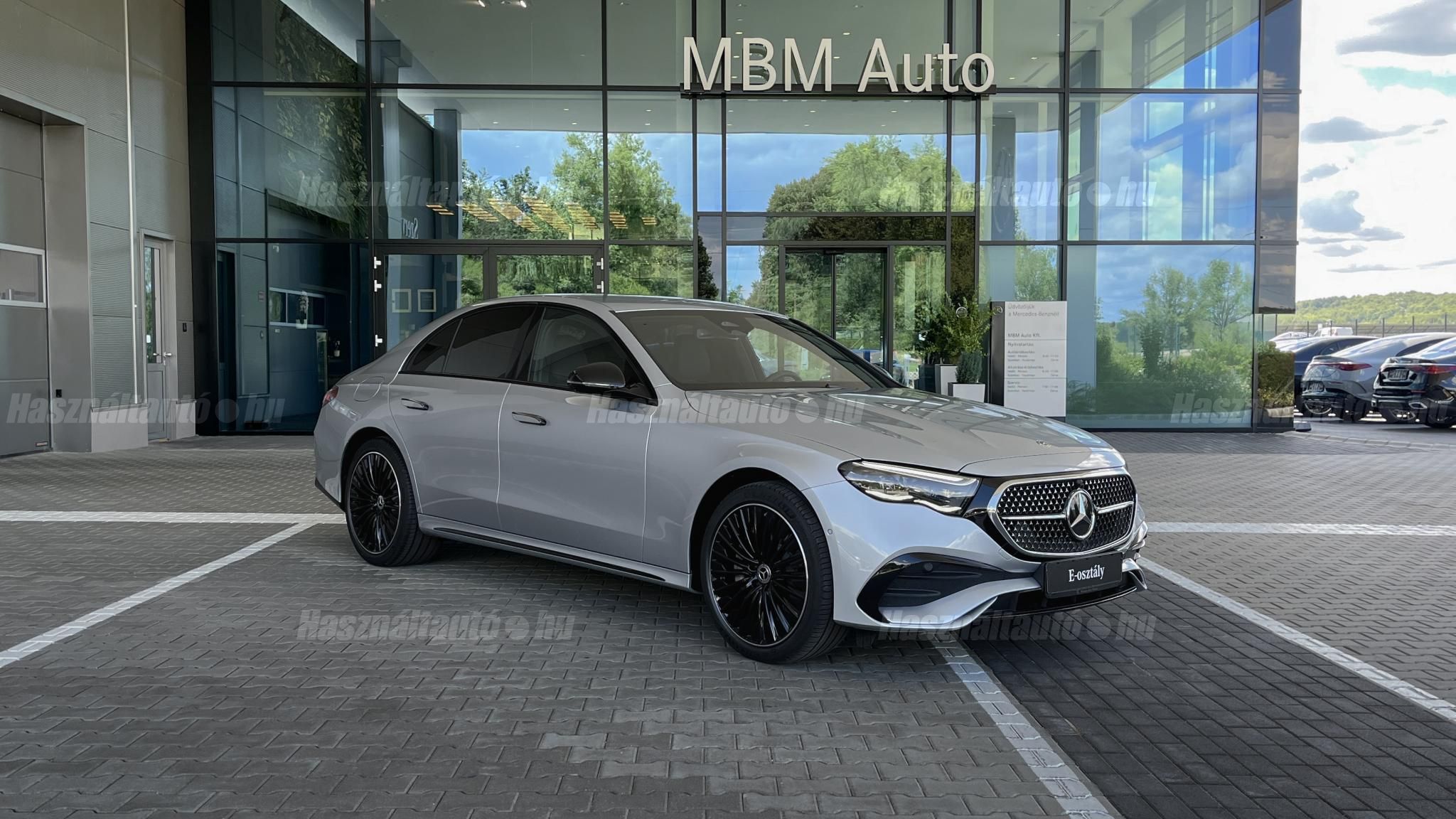 MERCEDES-BENZ E 300 2026 - 1