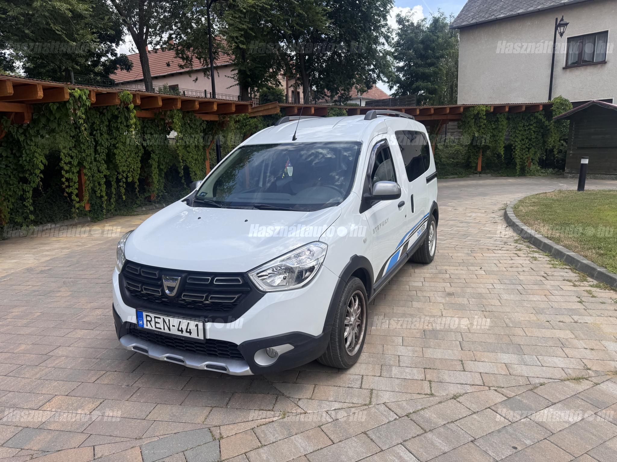 DACIA DOKKER 2018/3 - 1