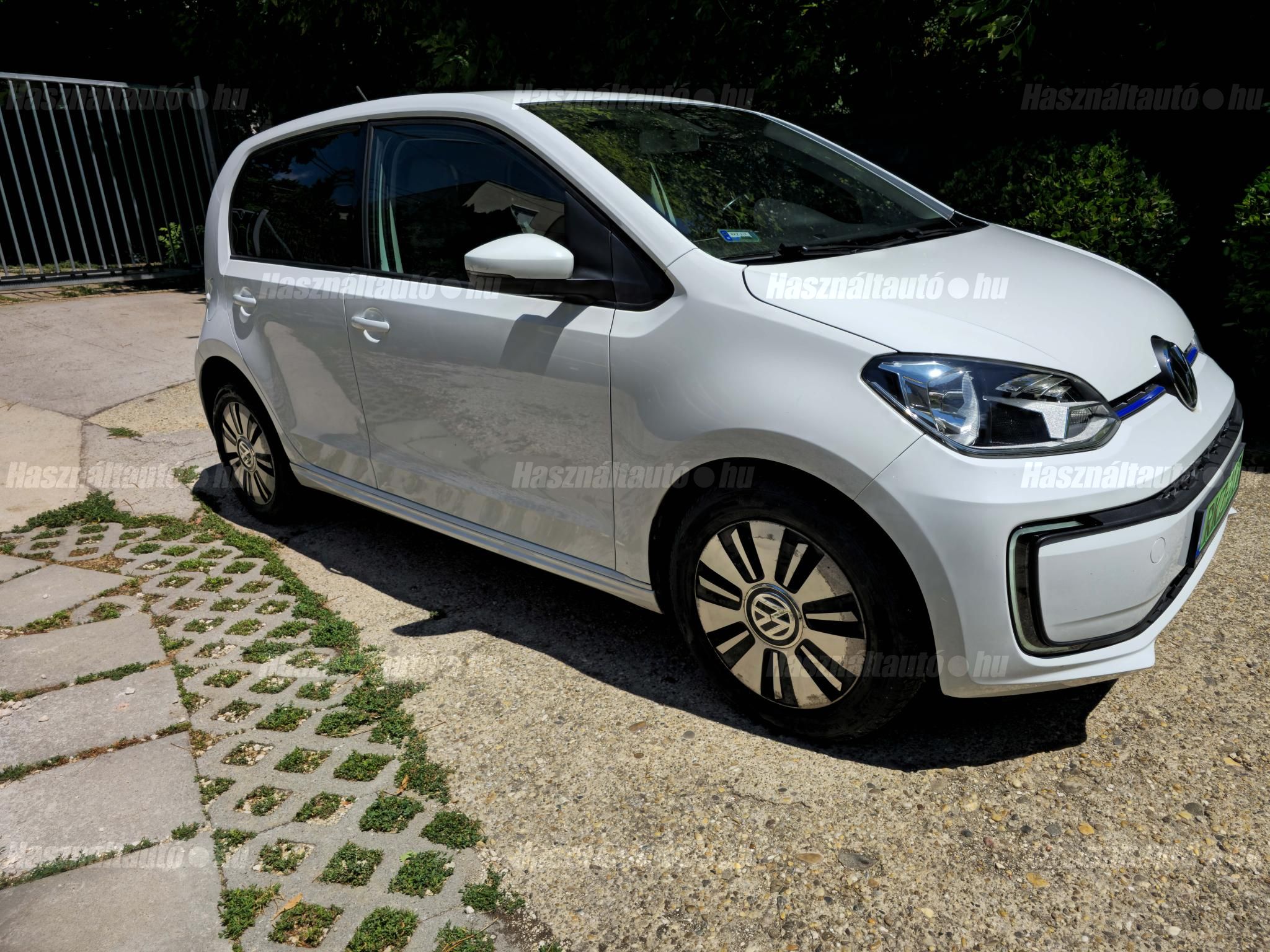 VOLKSWAGEN UP 2019/5 - 1