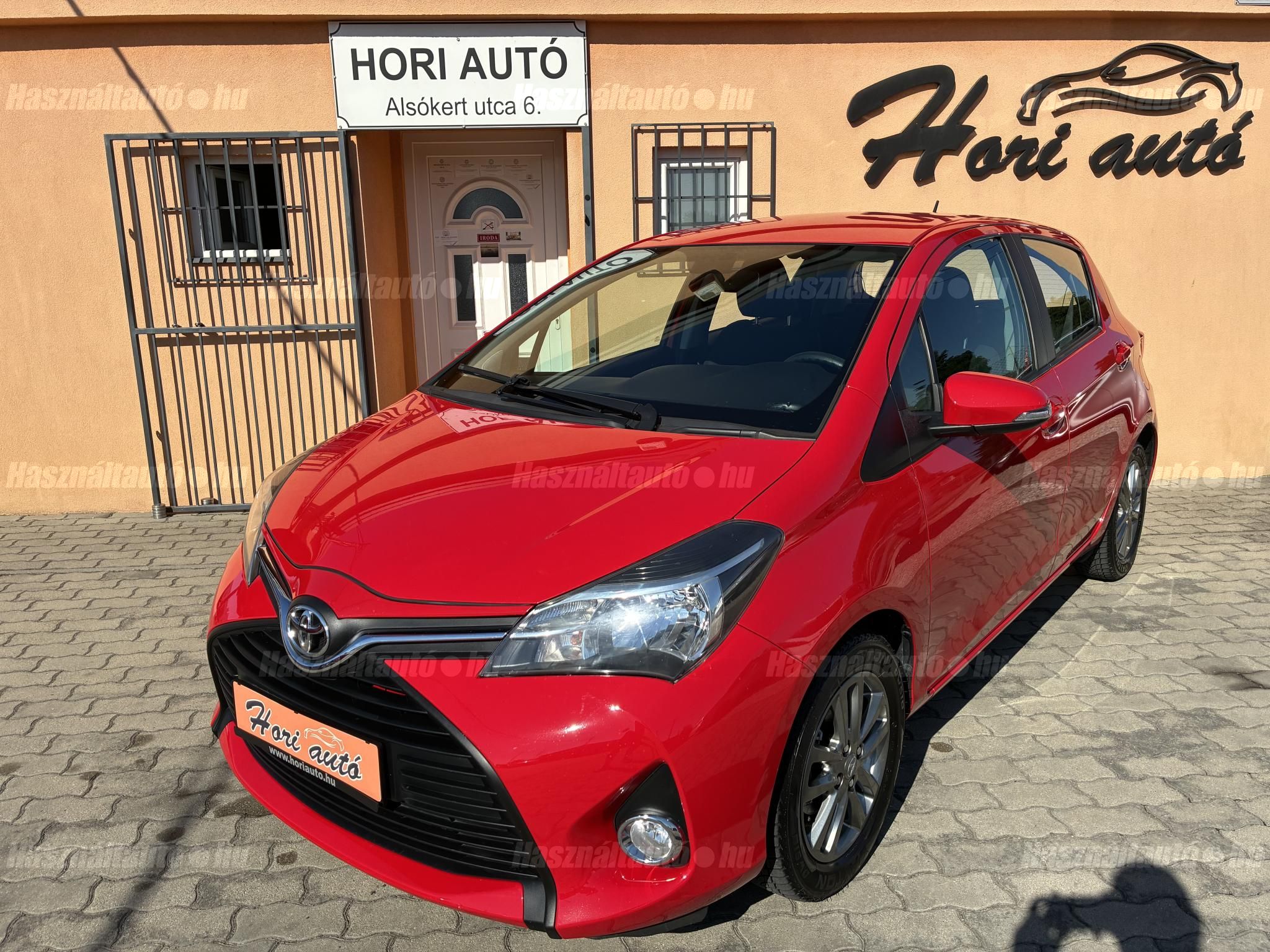 TOYOTA YARIS 2015/11 - 1