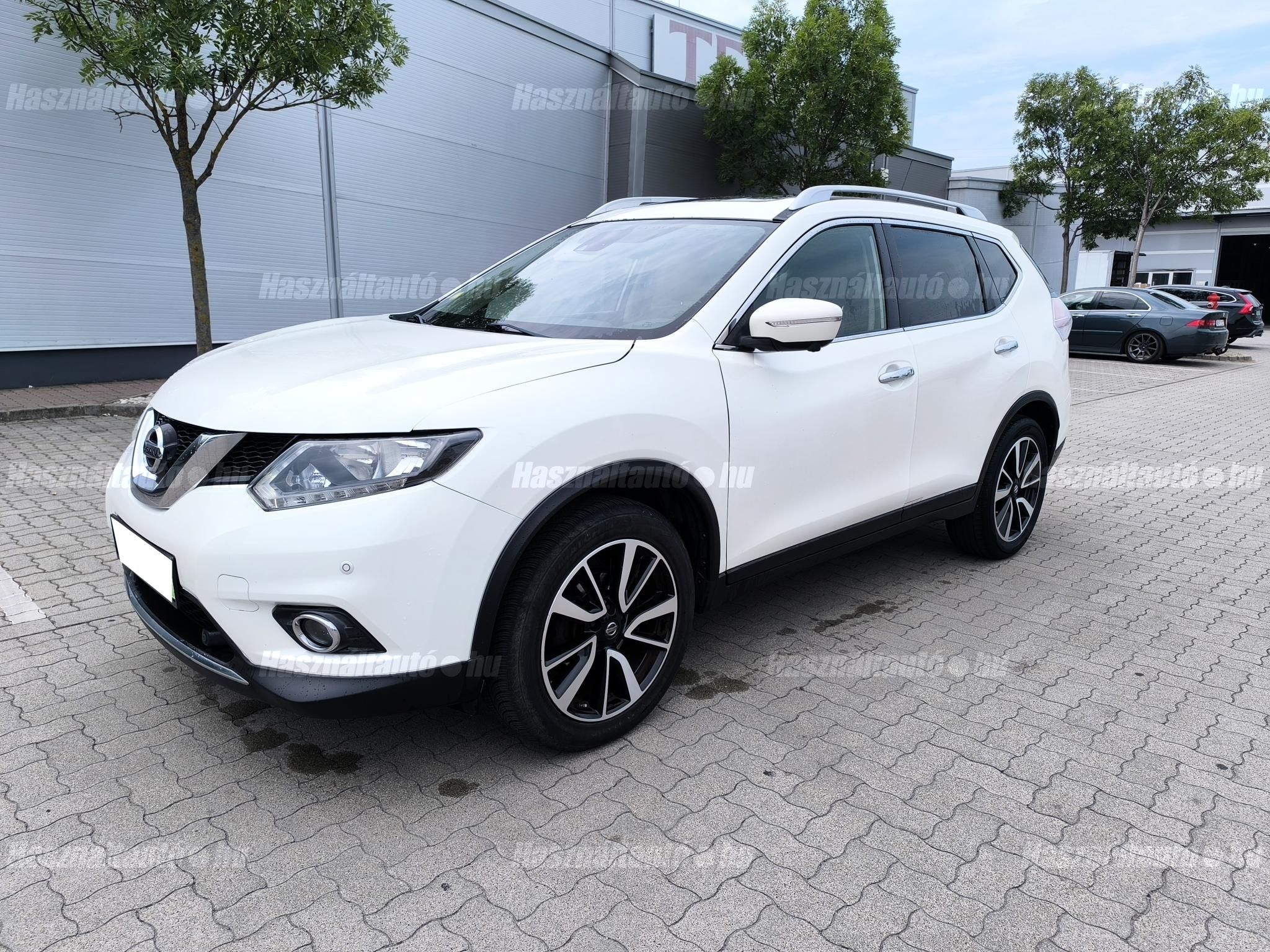 NISSAN X-TRAIL 2015/7 - 1