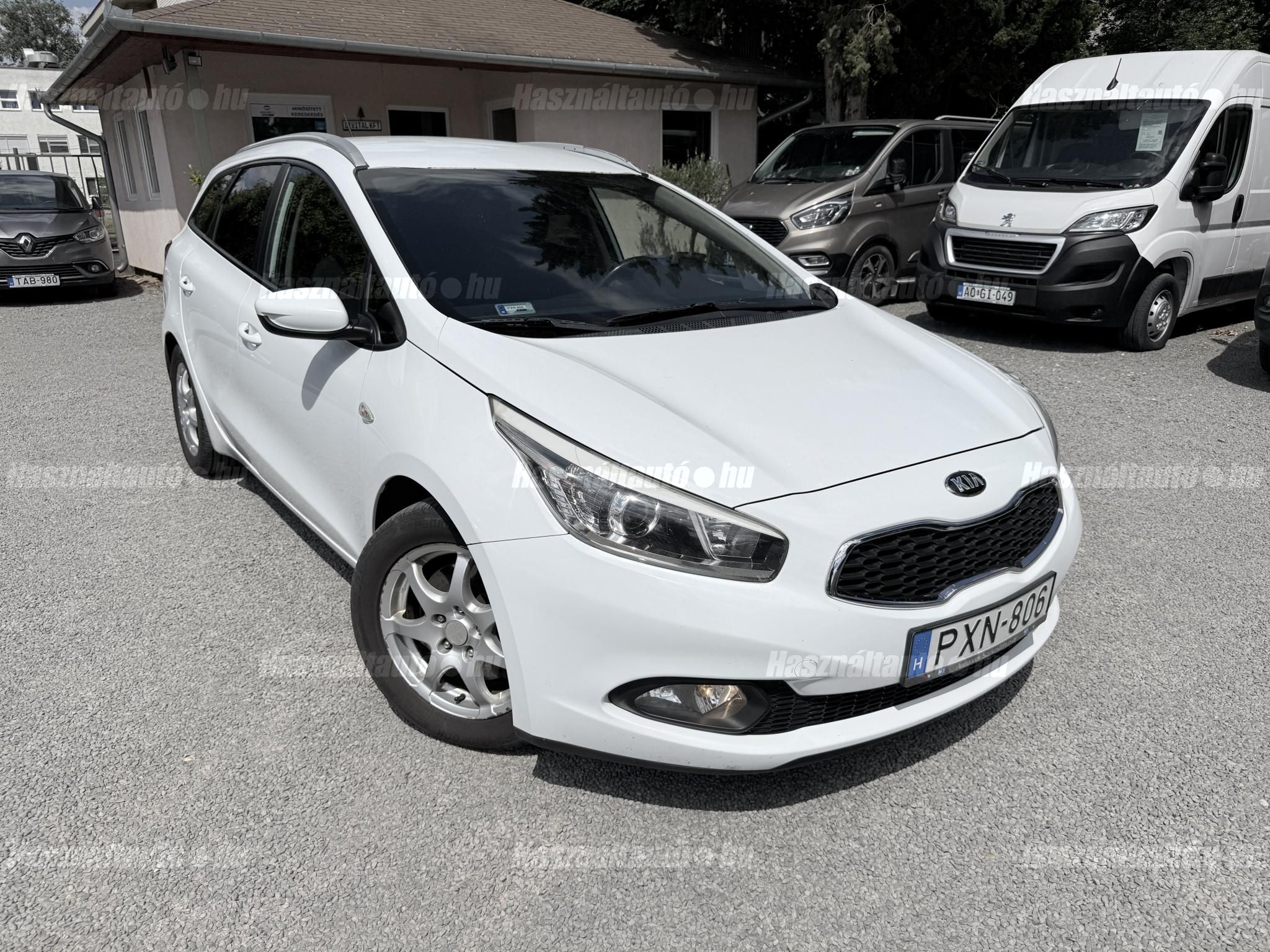 KIA CEE'D 2014/3 - 1